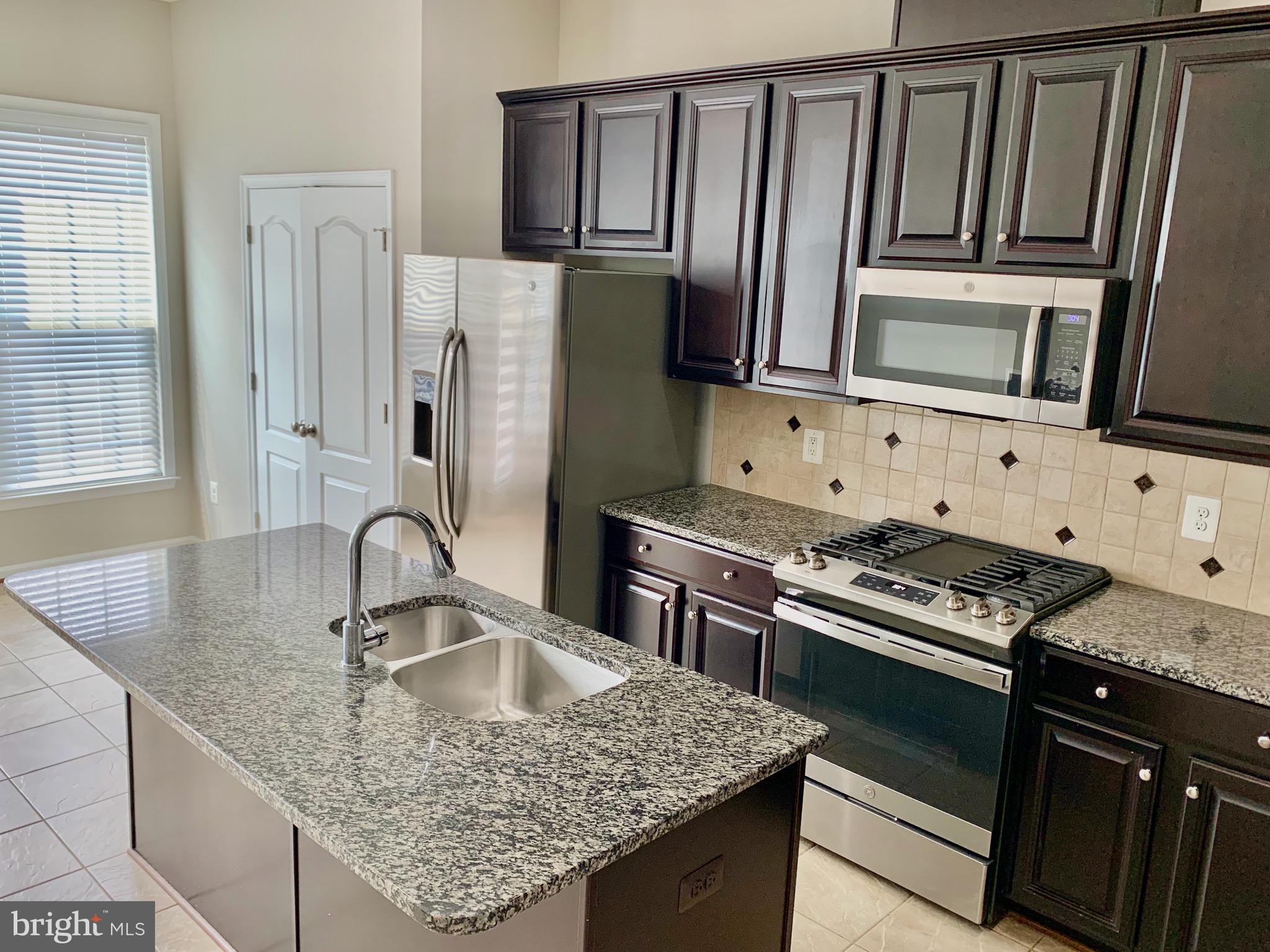 22646 WISPY GREEN TER