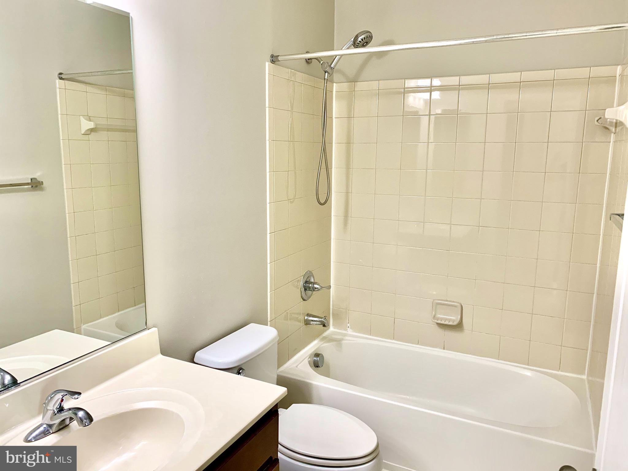 22646 WISPY GREEN TER