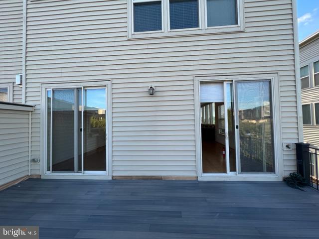 22806 BREEZY HOLLOW DR