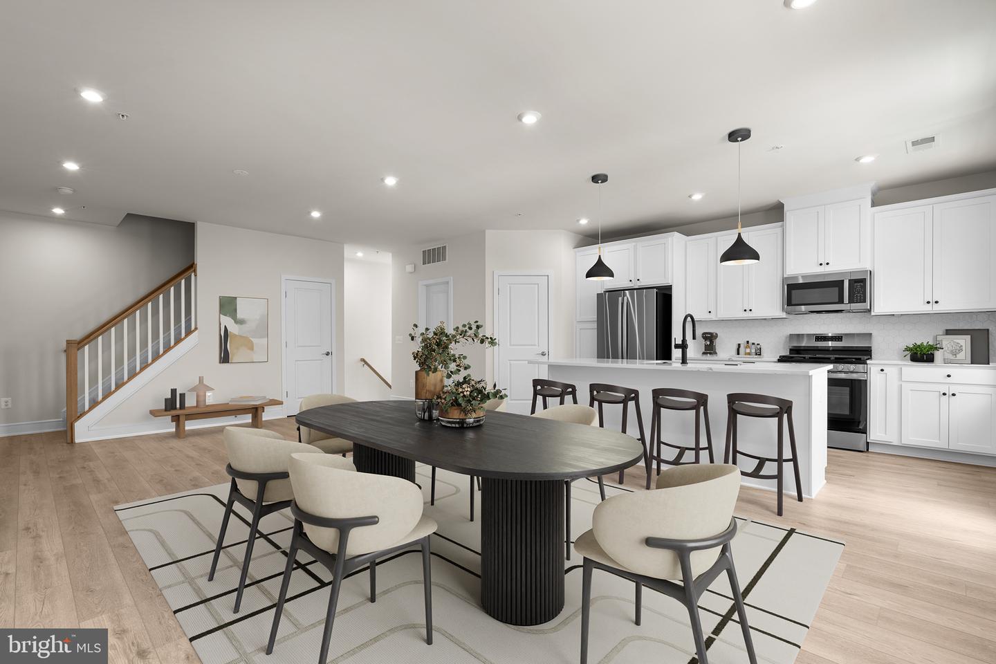 43497 Farringdon Sq