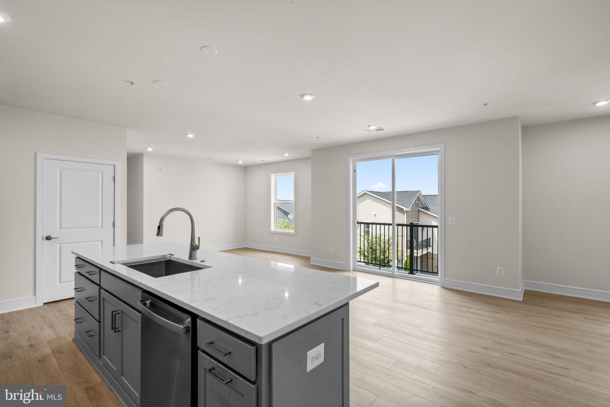 23640 Bolton Crescent Ter #13-305