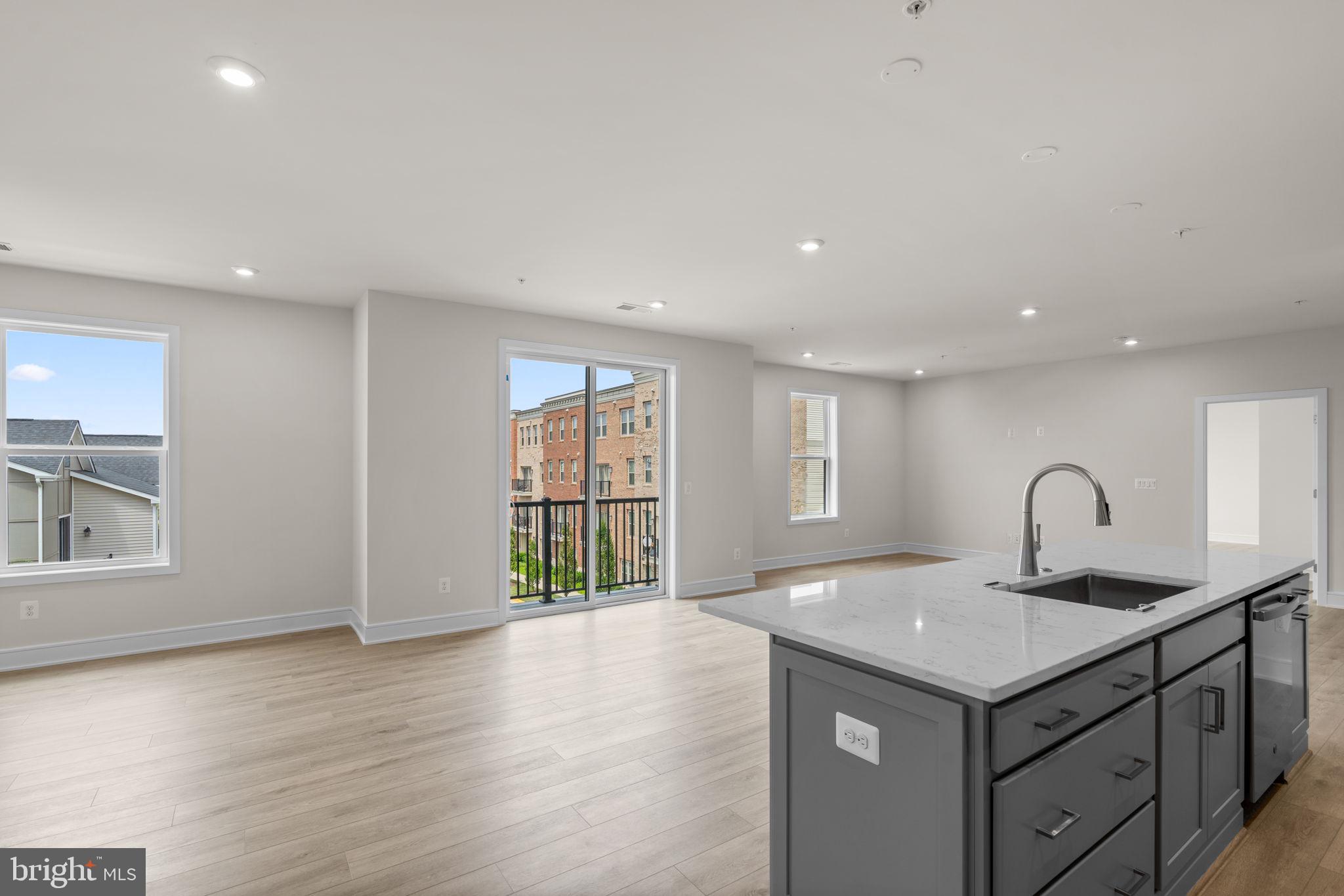 23640 Bolton Crescent Ter #13-305