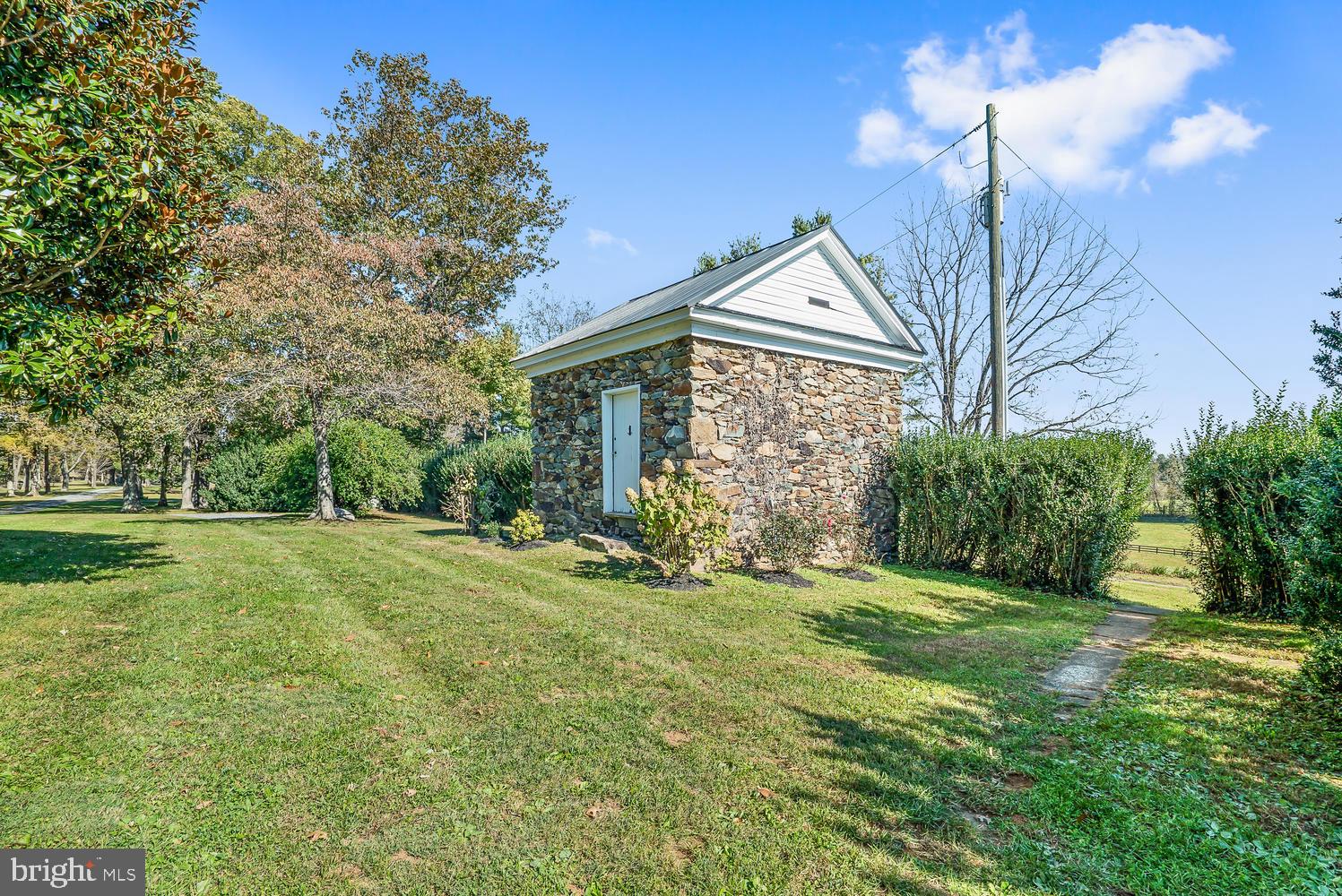 35175 Snickersville Tpke