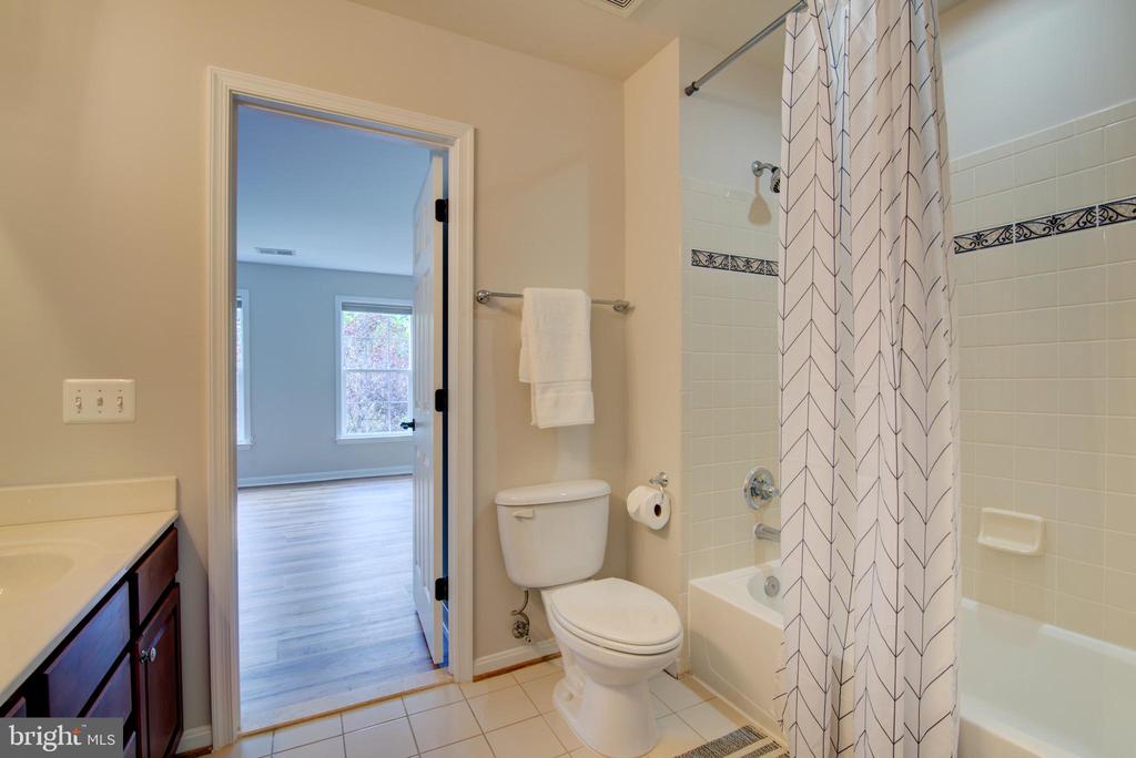 42346 Ponderosa Dr