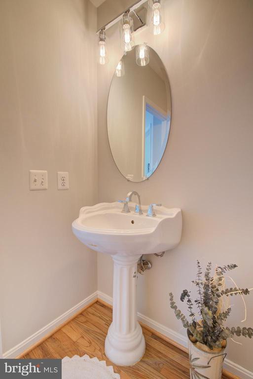 42346 Ponderosa Dr