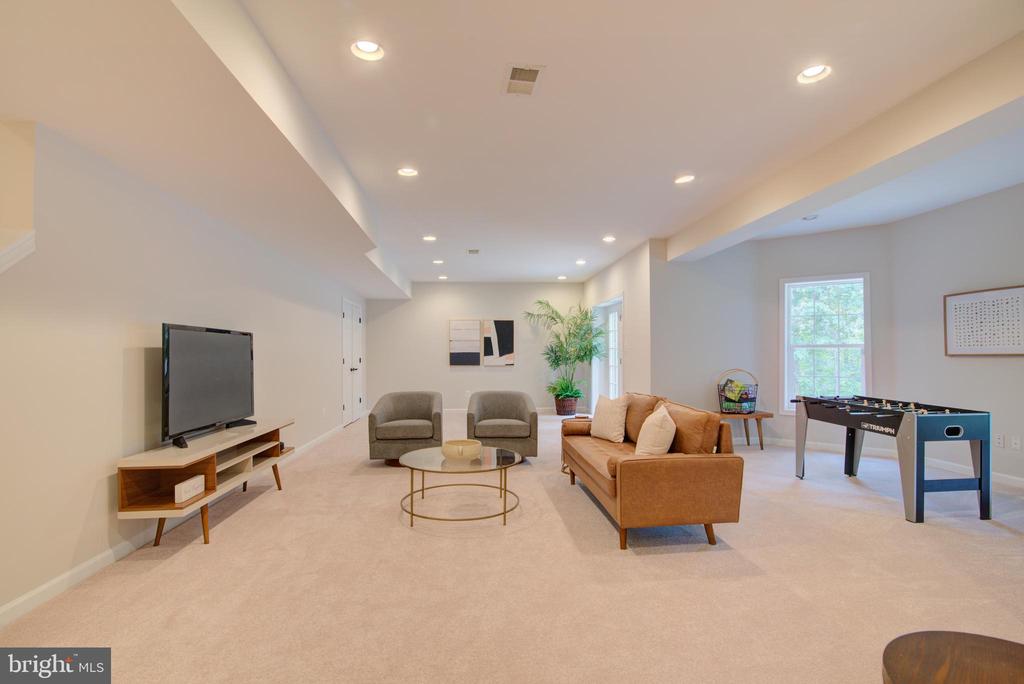 42346 Ponderosa Dr
