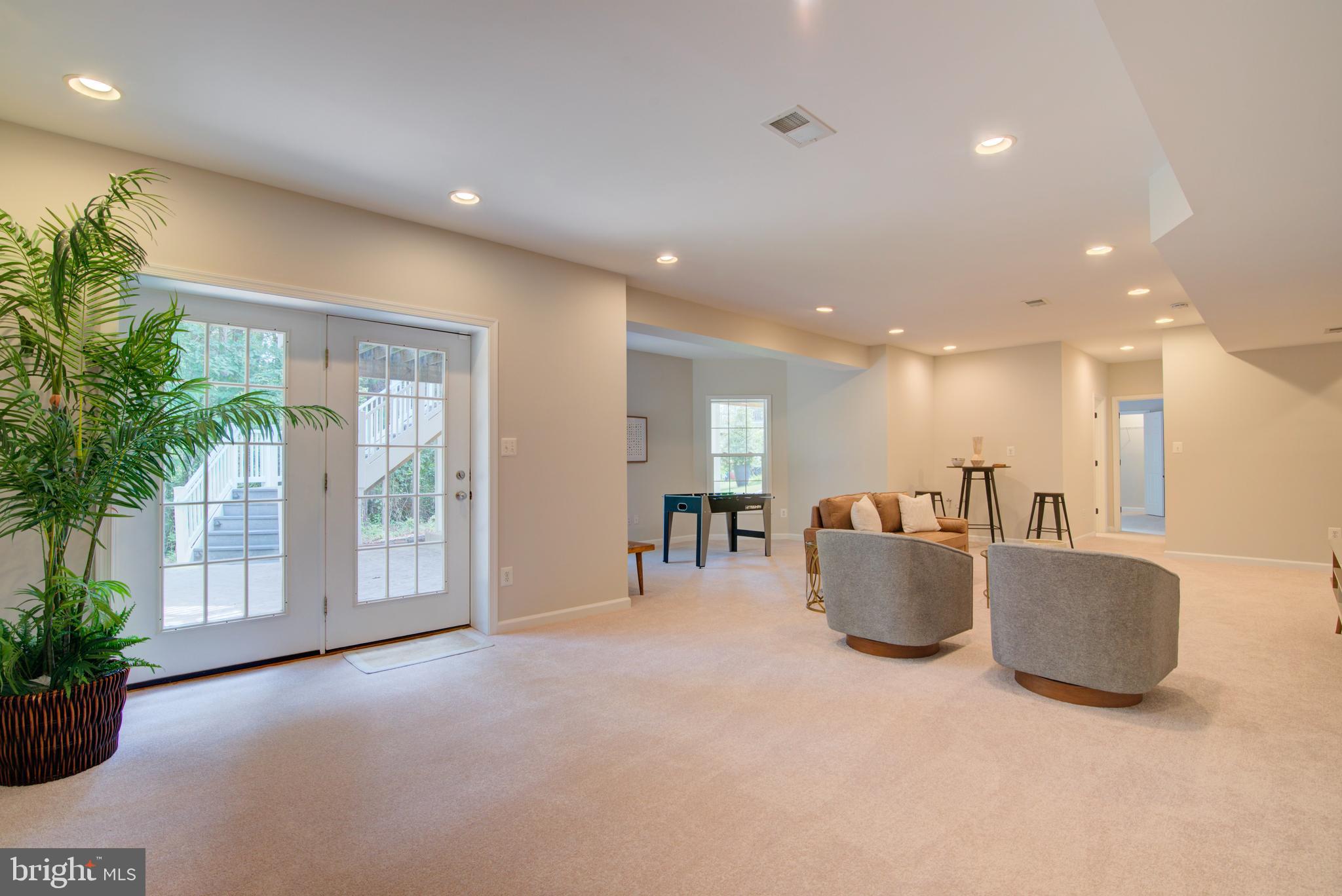 42346 Ponderosa Dr