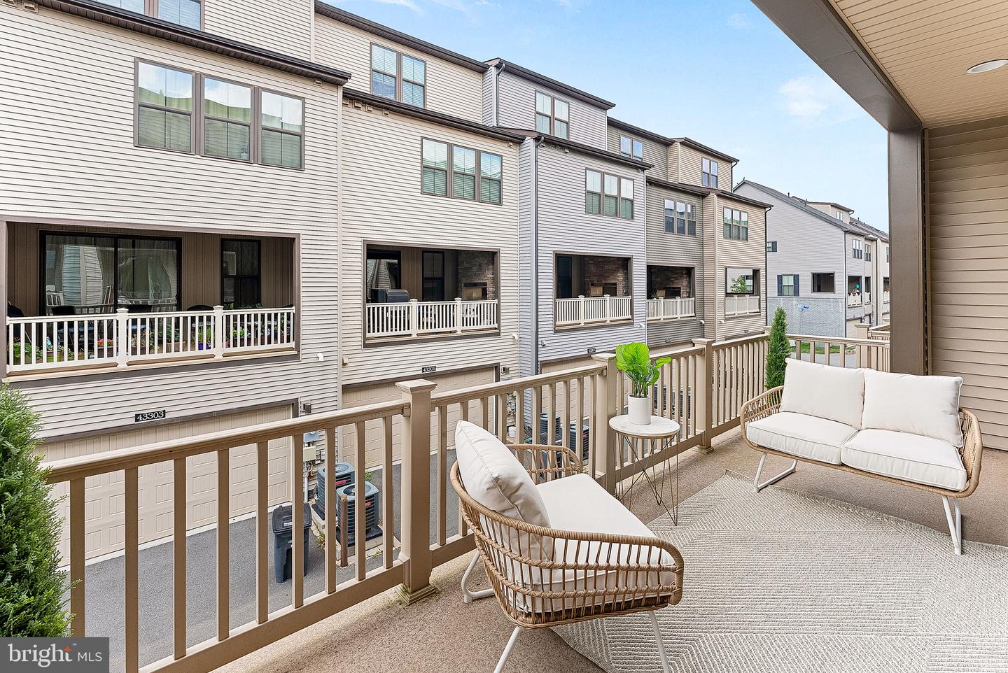 43372 Whitehead Ter