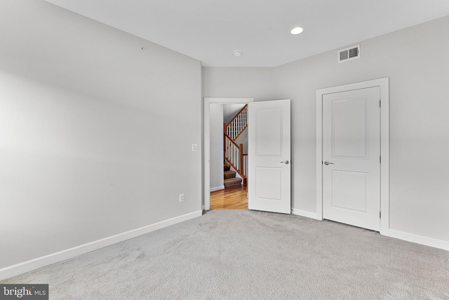 43372 Whitehead Ter