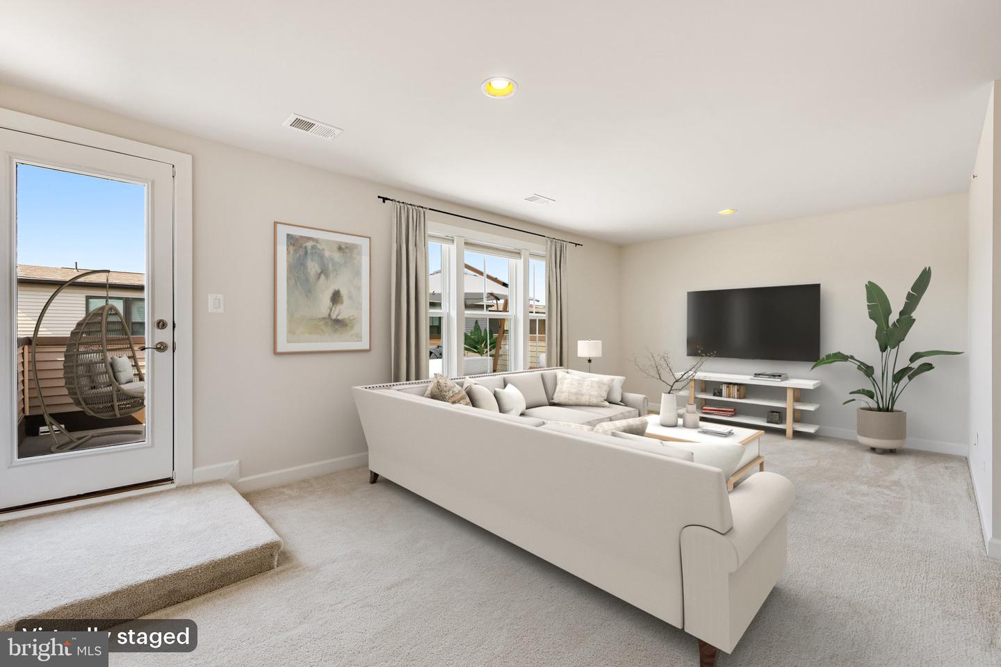 43372 Whitehead Ter
