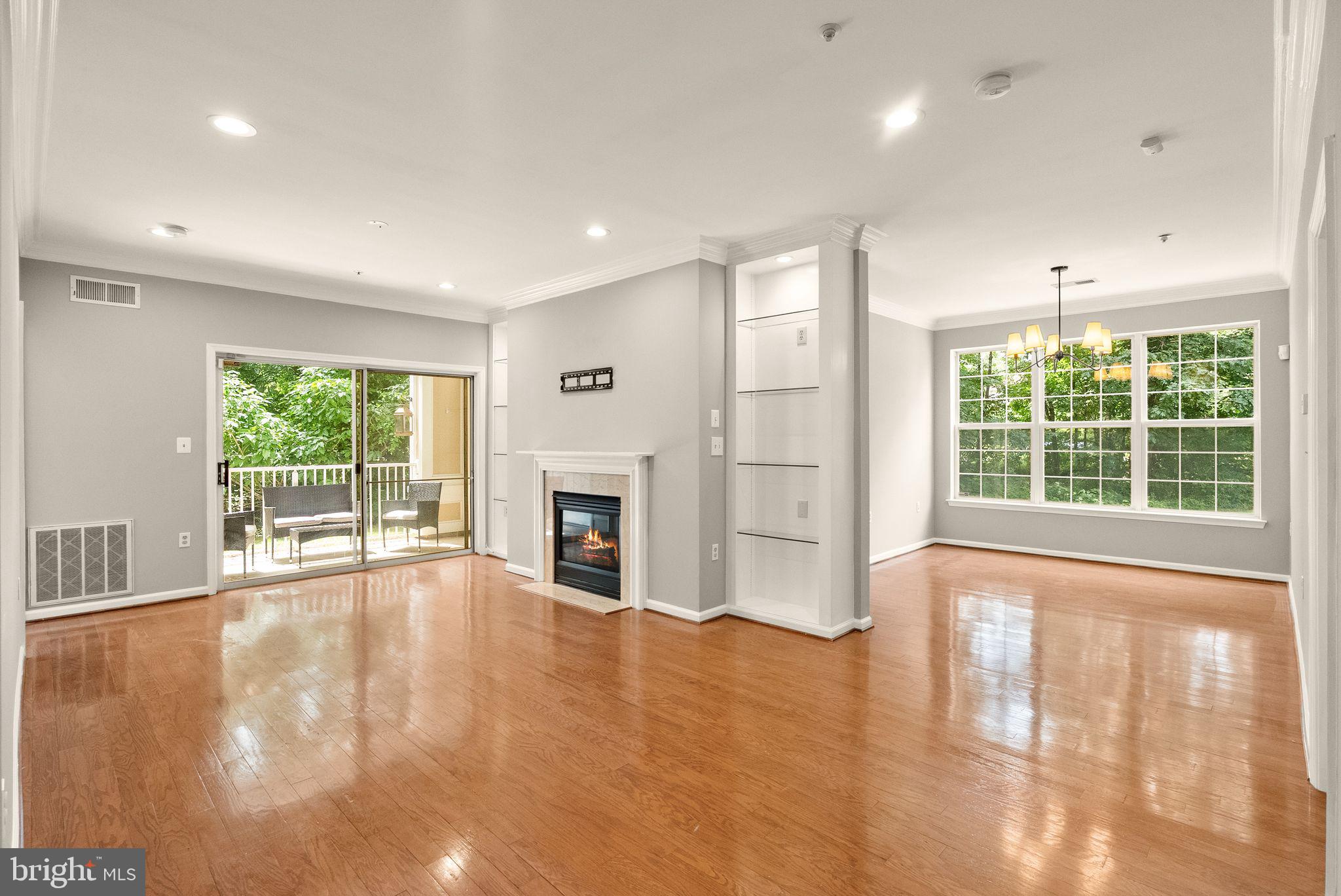 20920 Cedarpost Sq #103