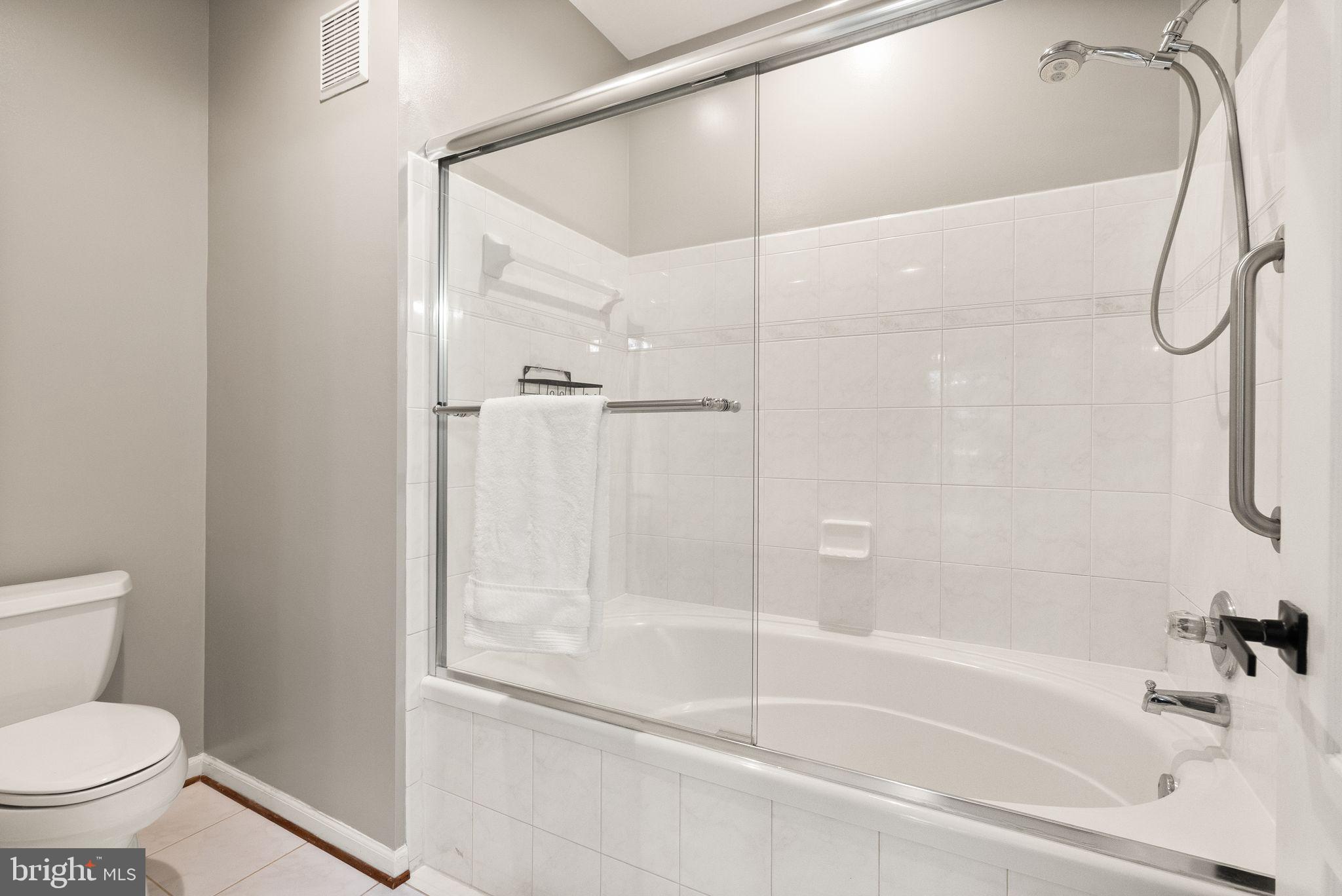 20920 Cedarpost Sq #103