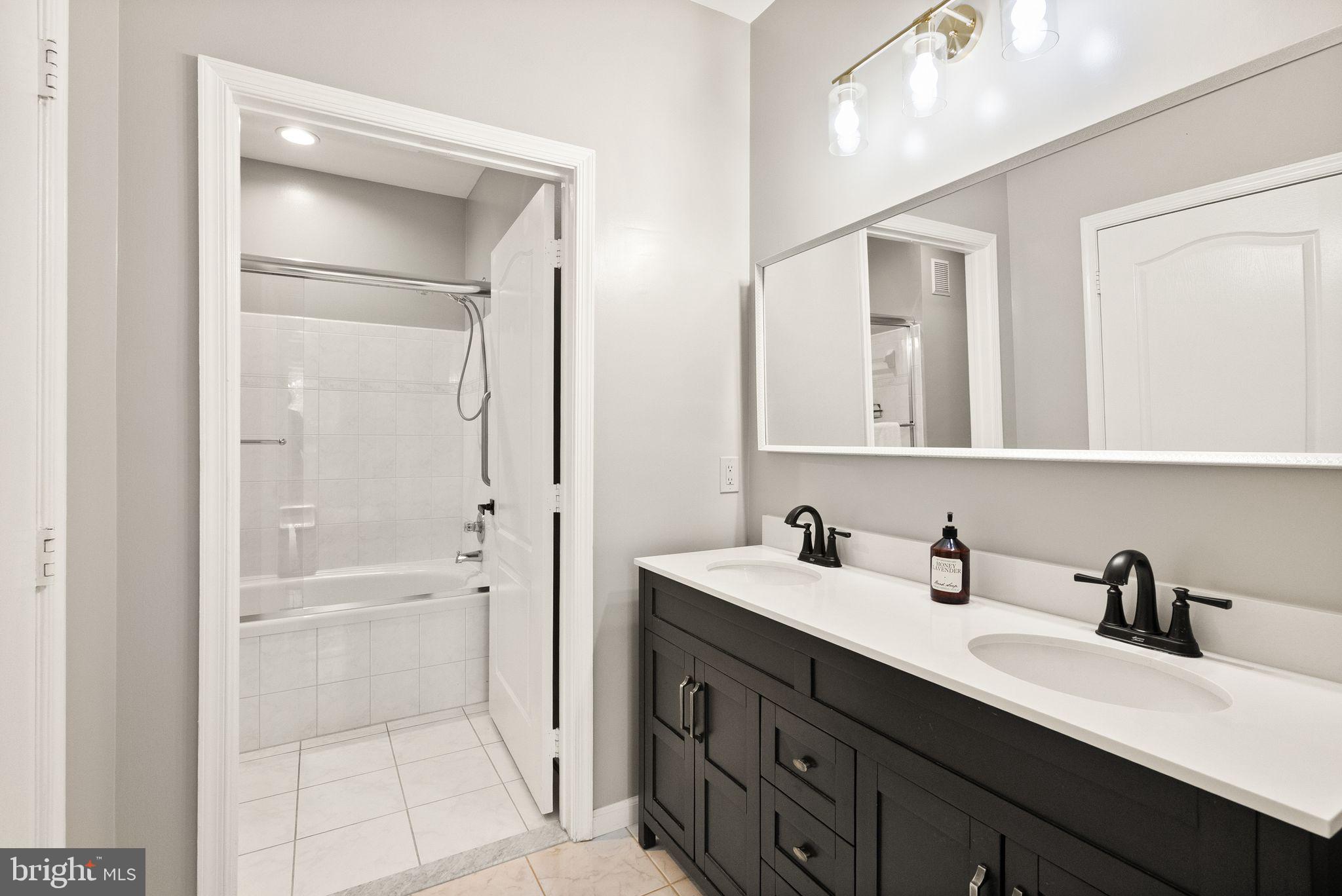 20920 Cedarpost Sq #103