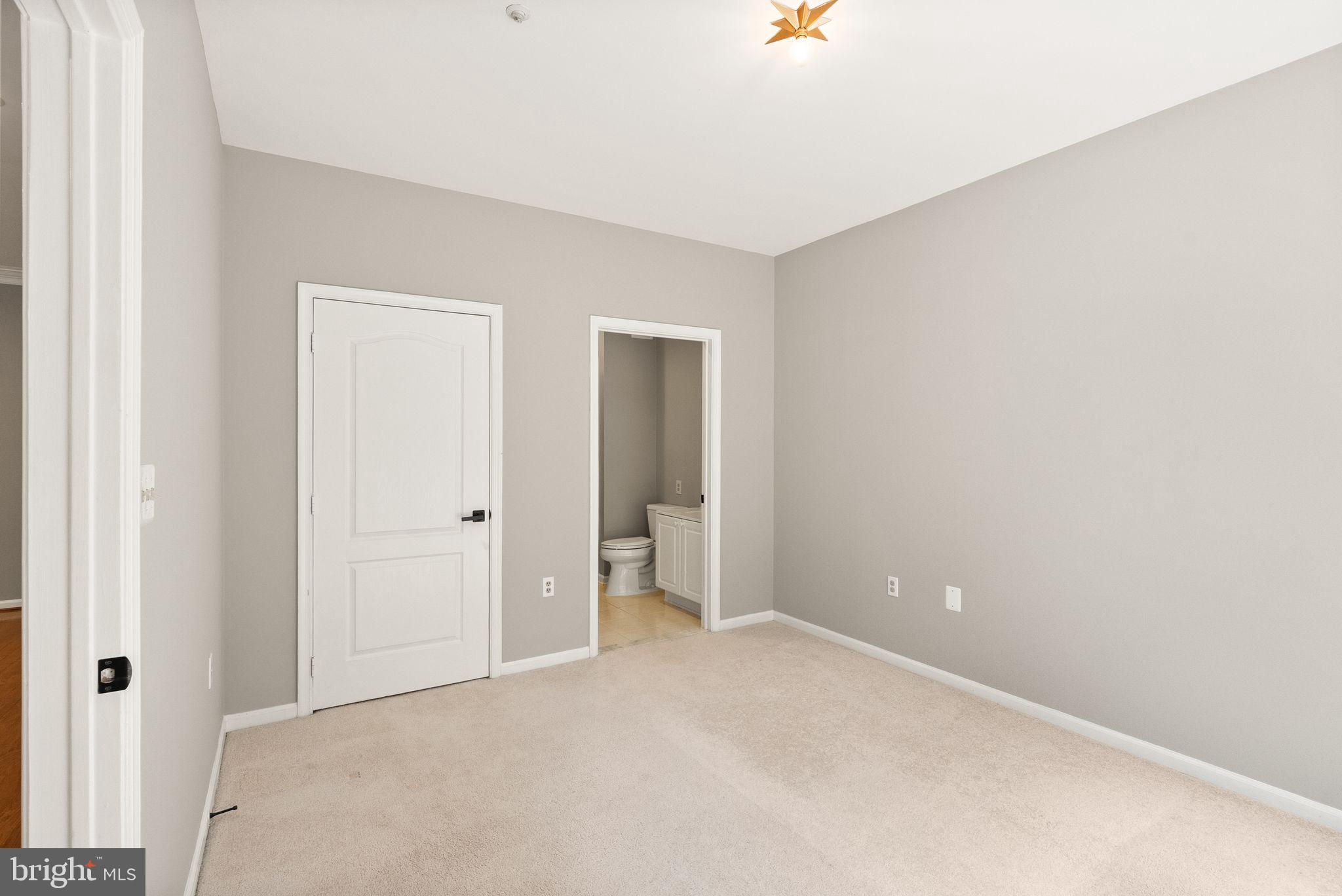 20920 Cedarpost Sq #103