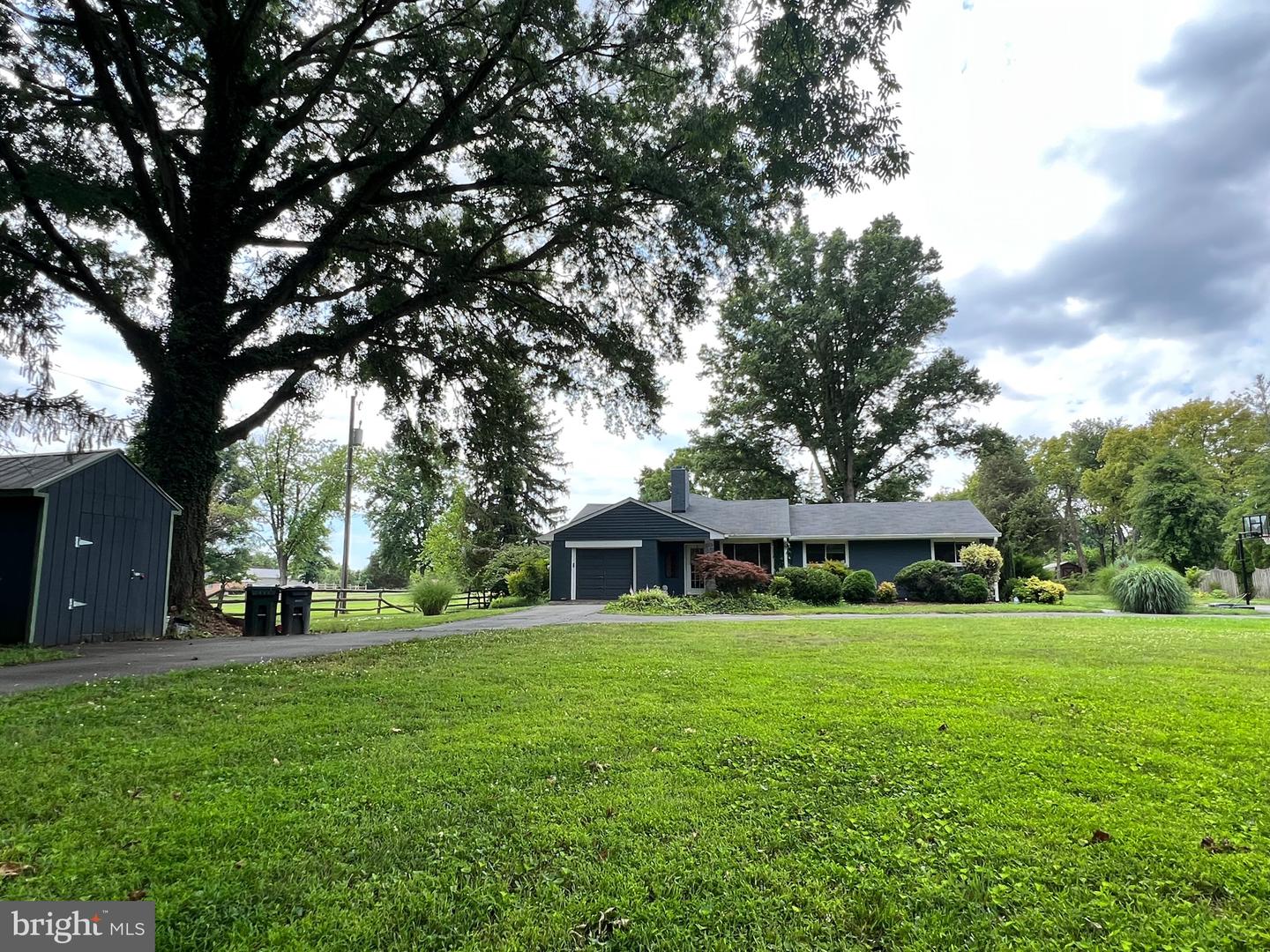19386 YOUNGS CLIFF RD