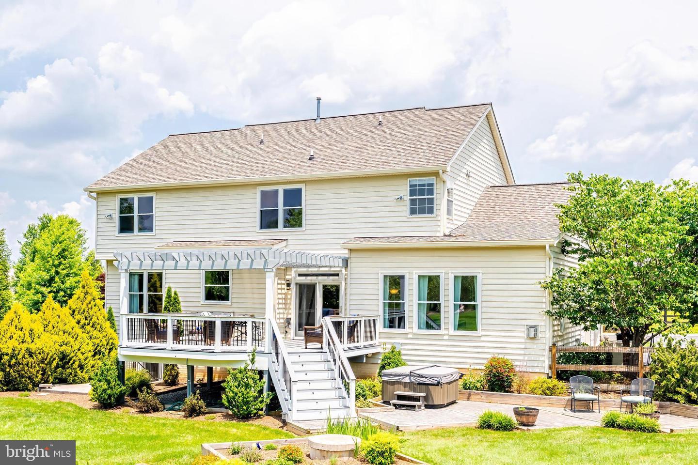 38795 Dutchmans Knoll Dr