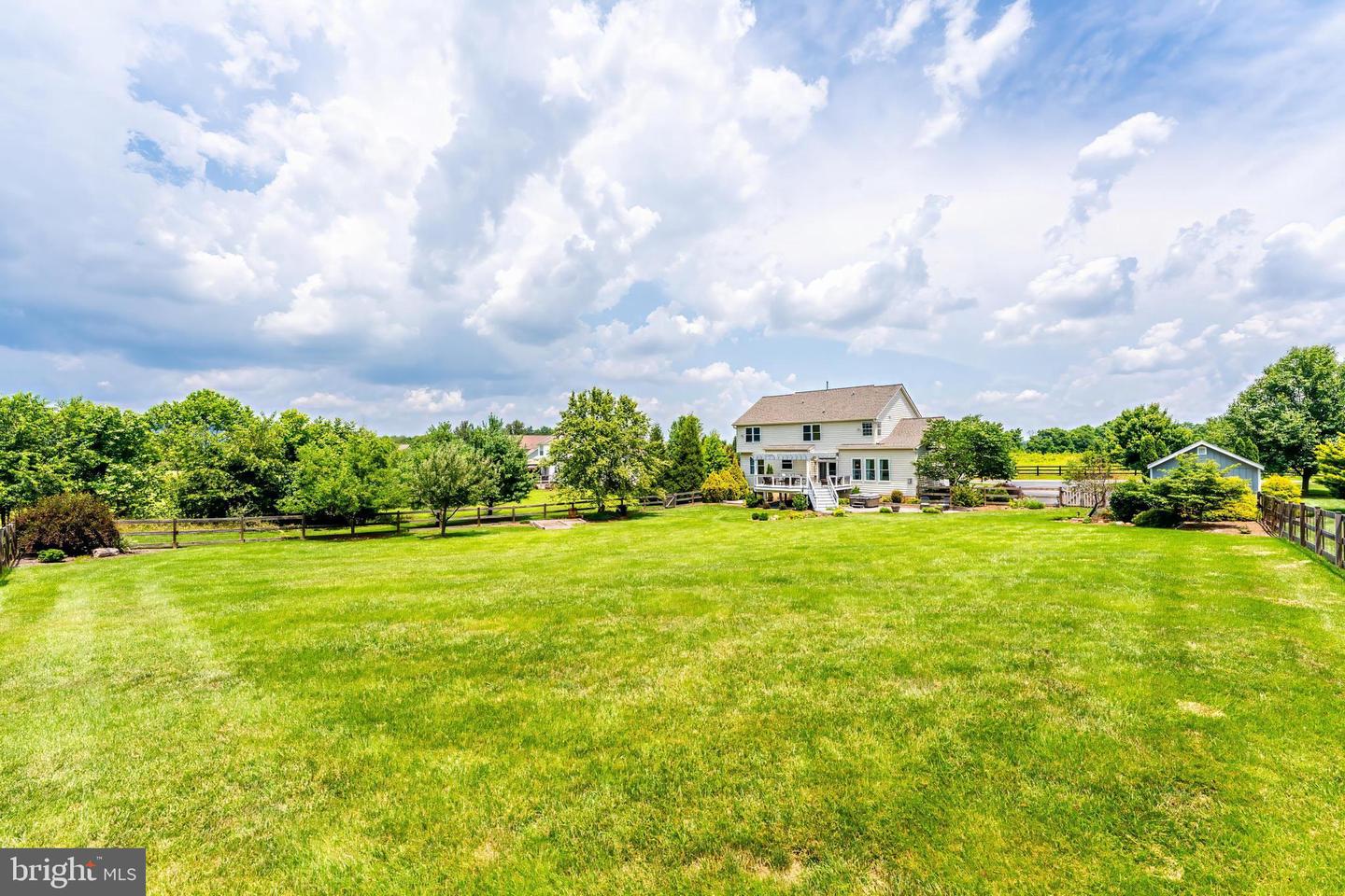 38795 Dutchmans Knoll Dr