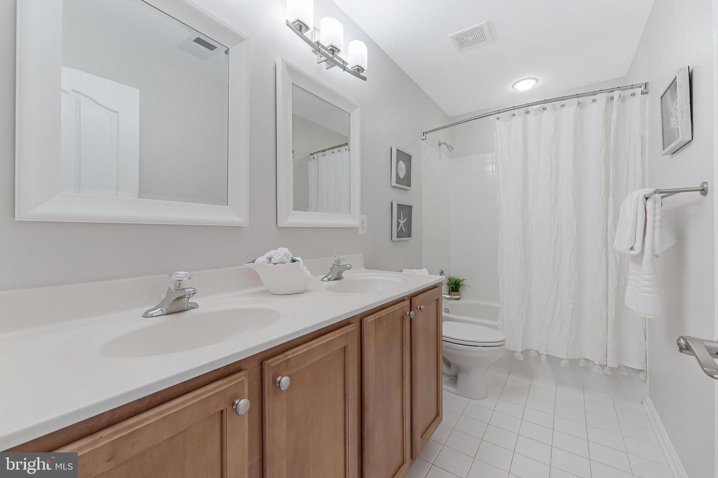 38795 Dutchmans Knoll Dr