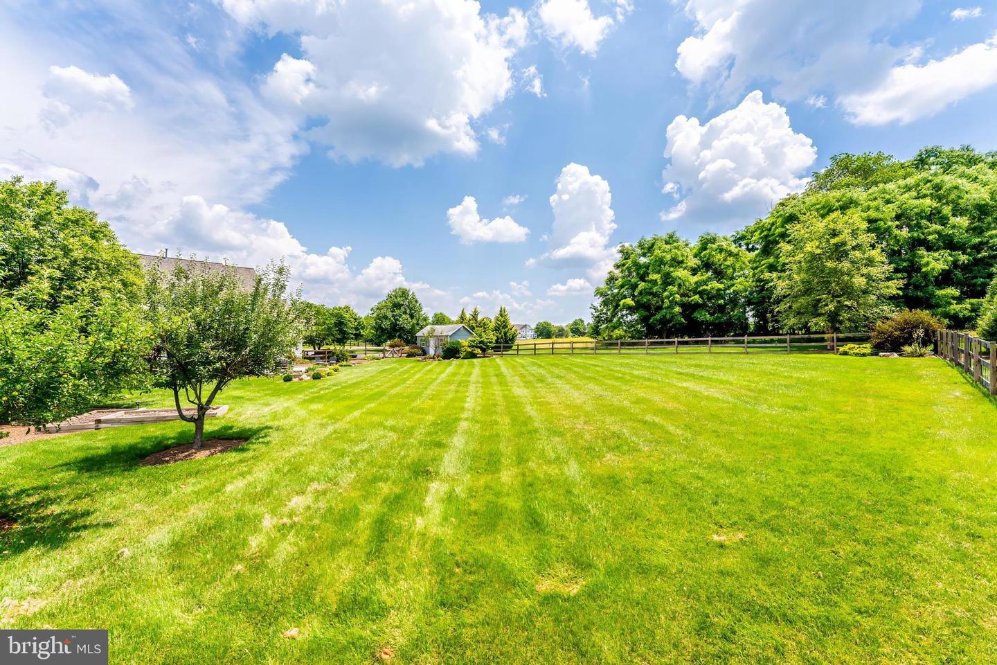 38795 Dutchmans Knoll Dr