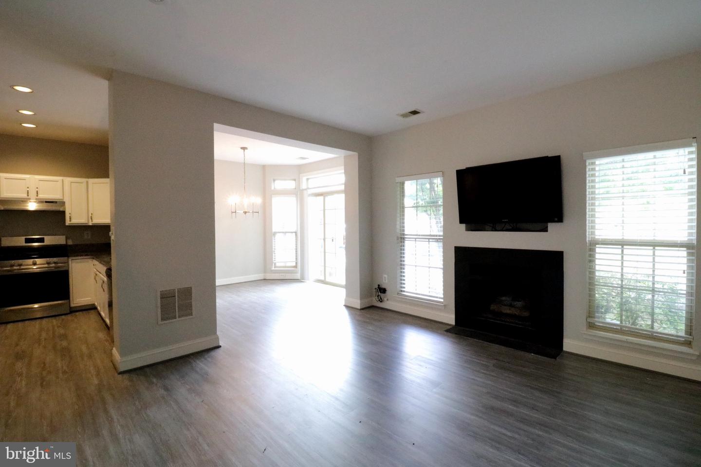 46349 PRYOR SQ