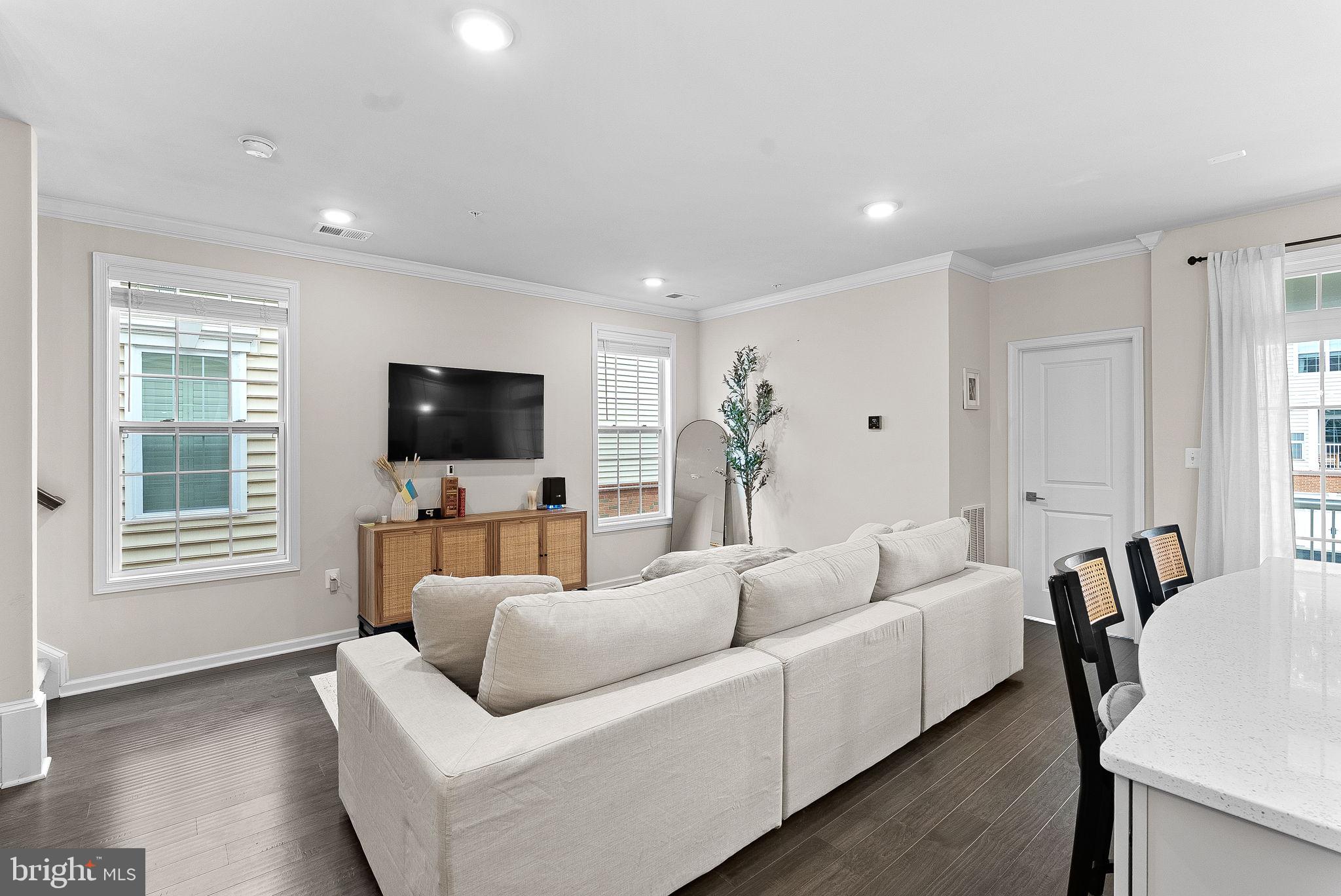 23230 Milltown Knoll Sq #106