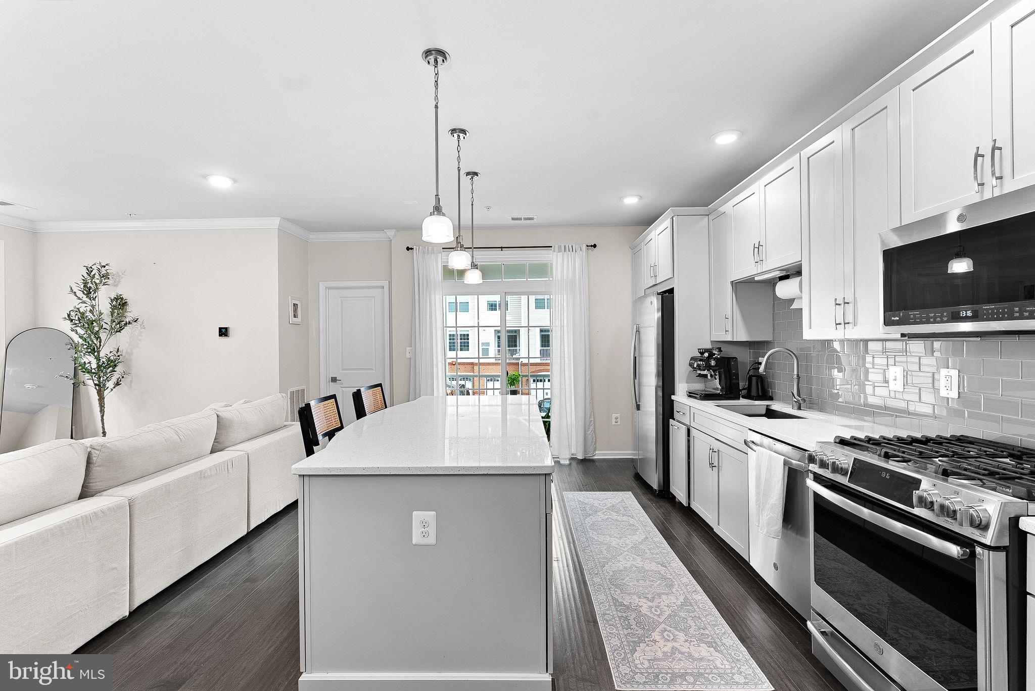 23230 Milltown Knoll Sq #106