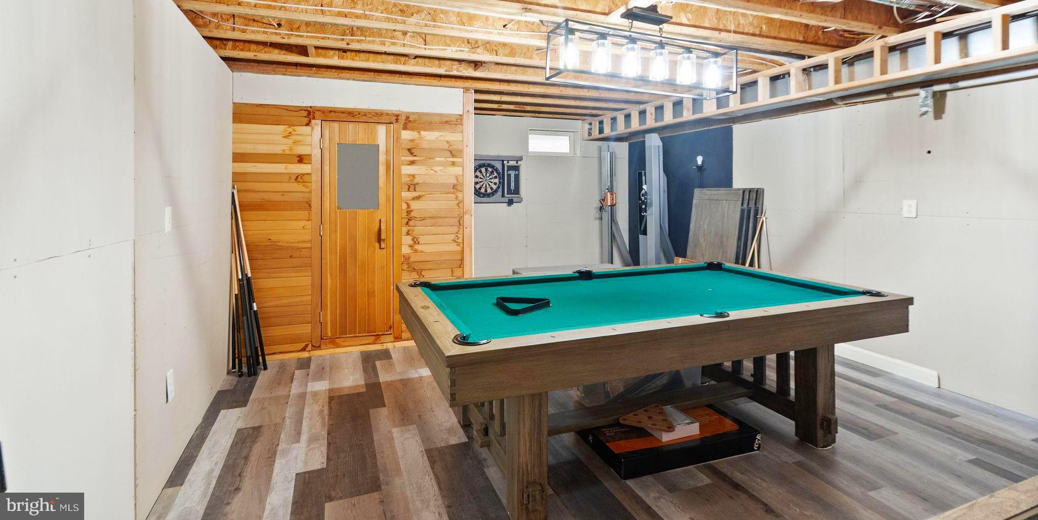 47236 Middle Bluff Pl