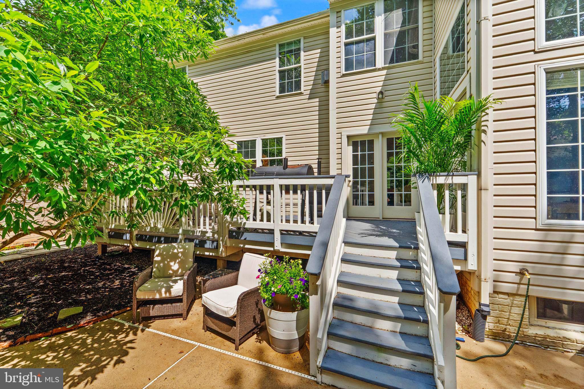 47236 Middle Bluff Pl