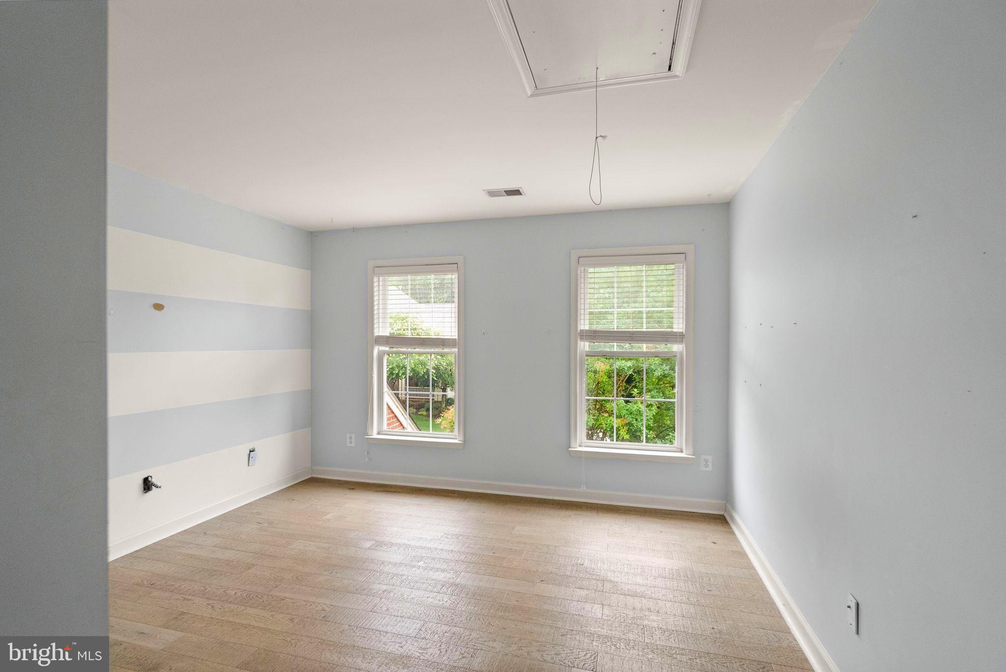 47236 Middle Bluff Pl