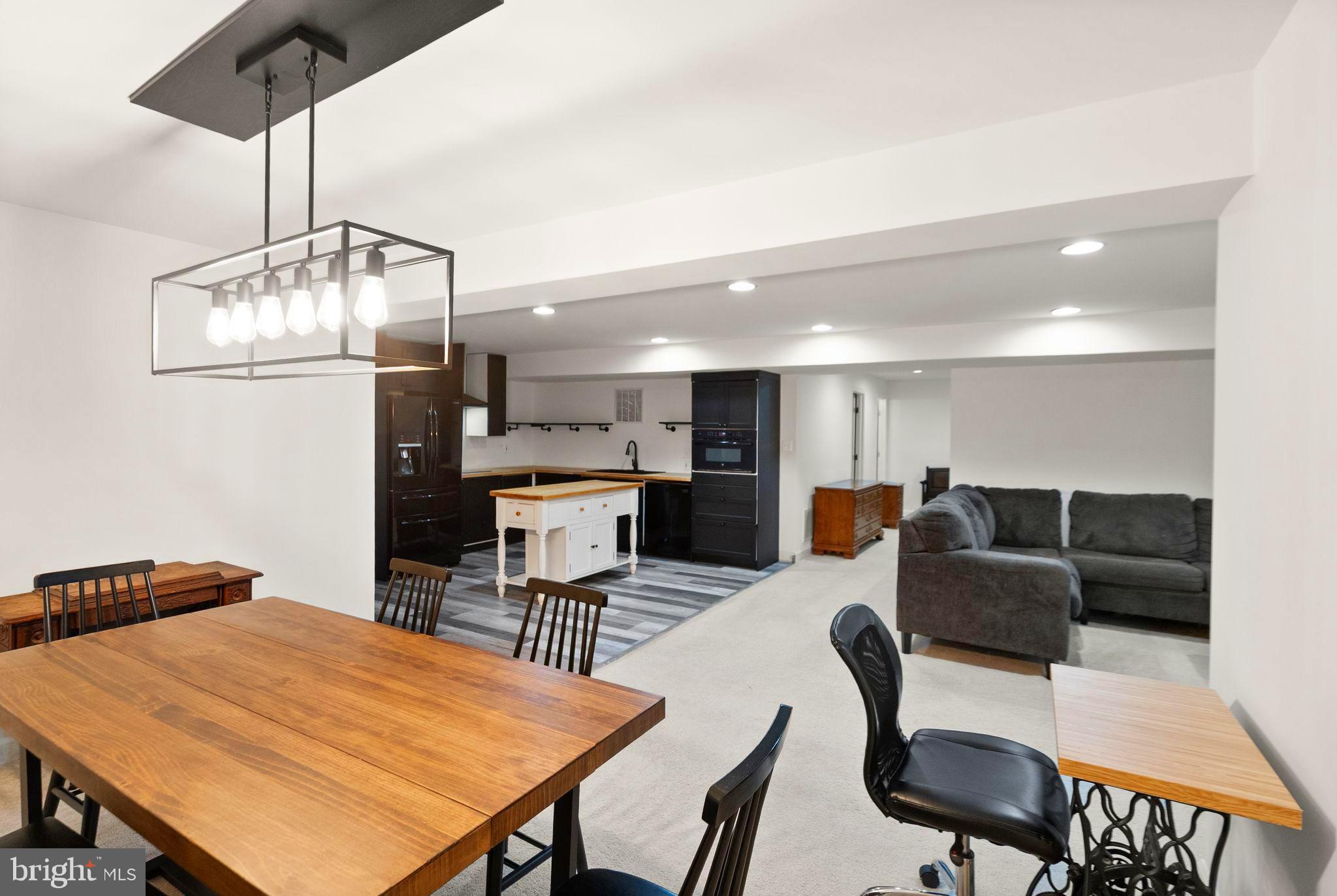 47236 Middle Bluff Pl