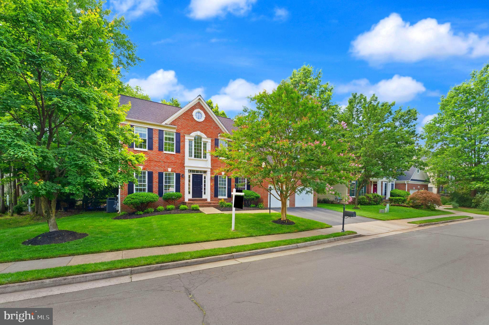 47236 Middle Bluff Pl