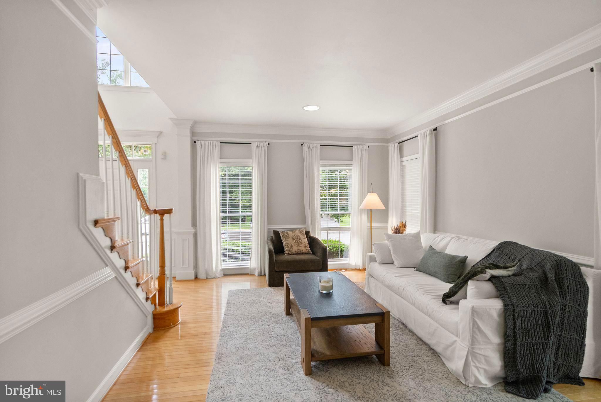 47236 Middle Bluff Pl