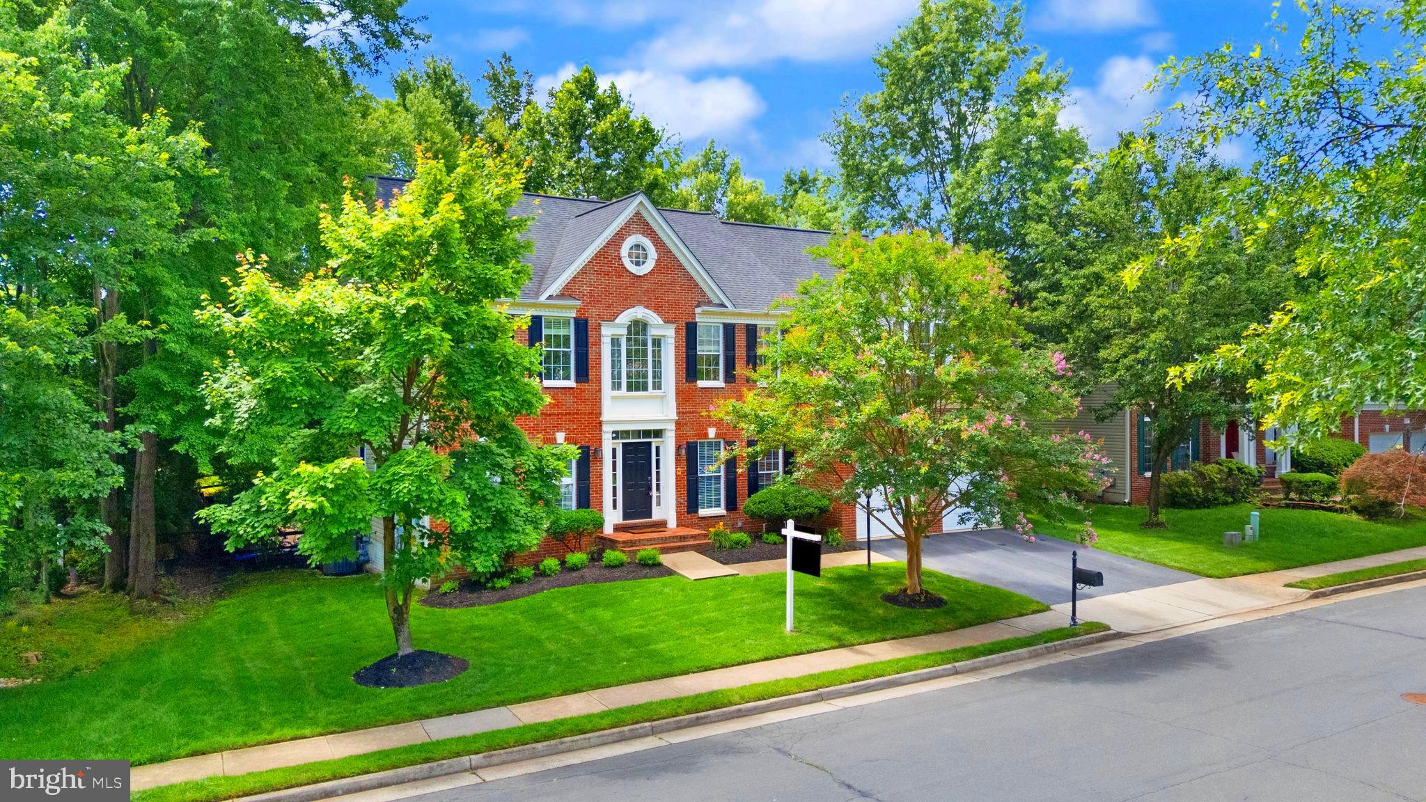 47236 Middle Bluff Pl