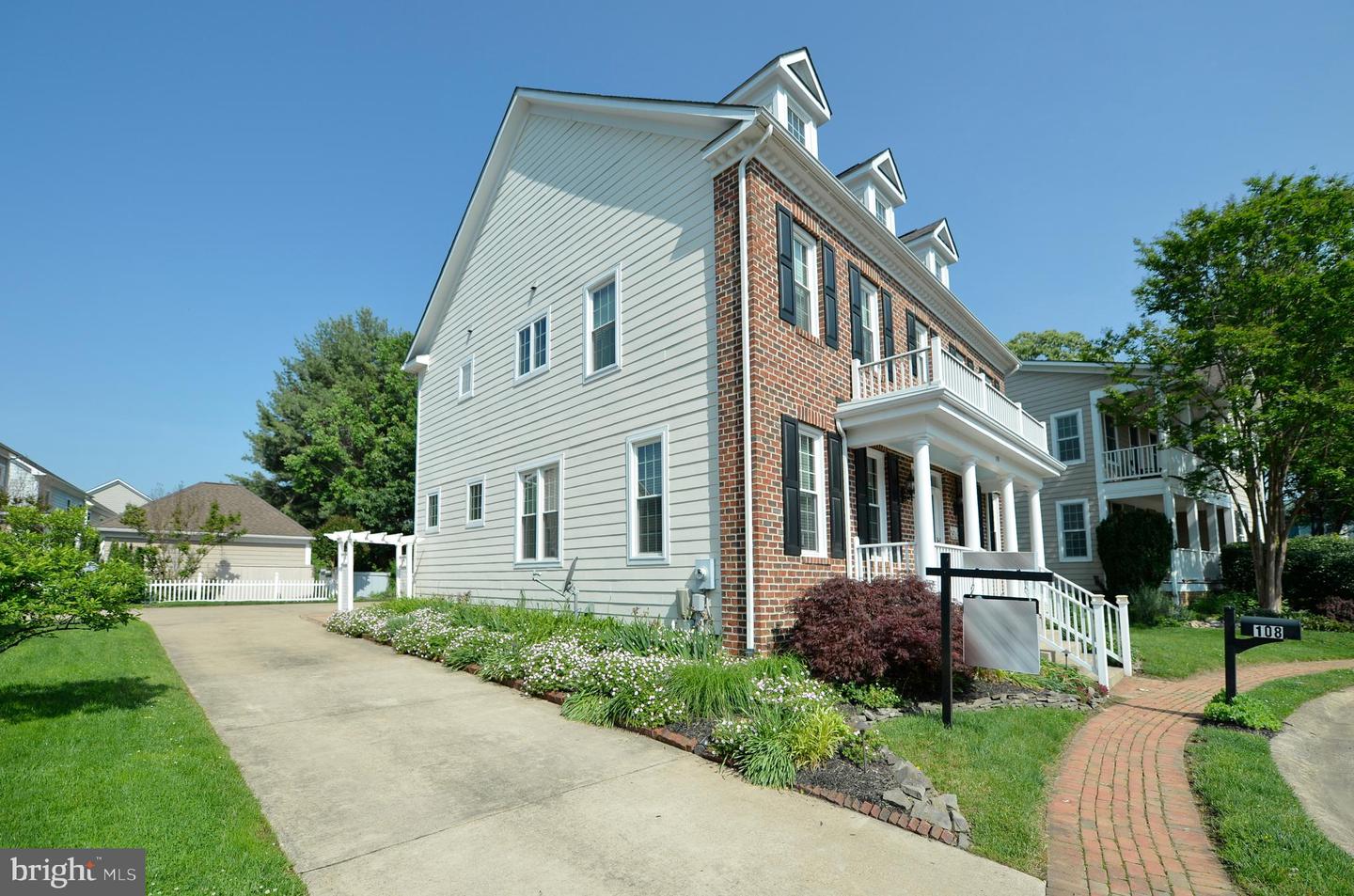 108 Ravello Ct