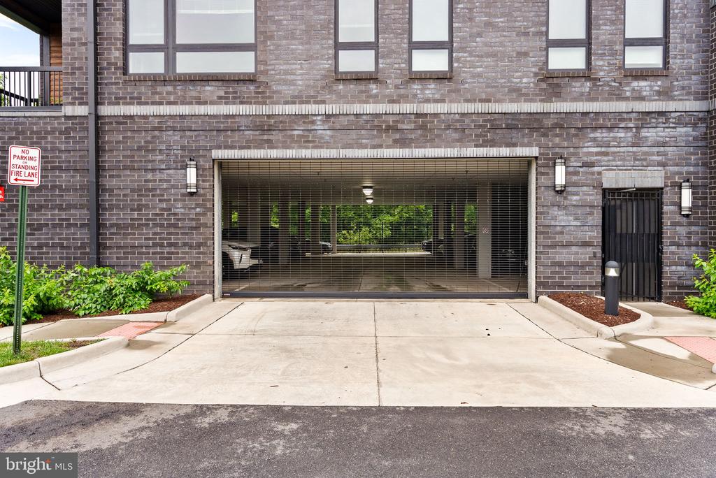 44691 Wellfleet Dr #306