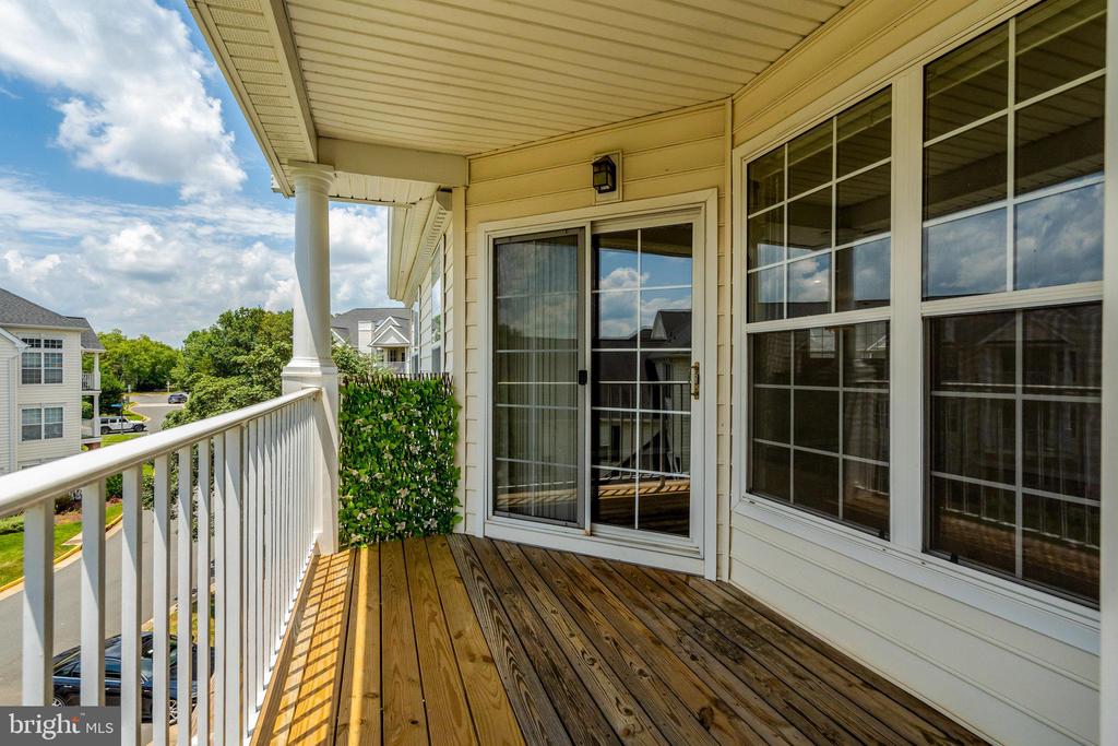 25280 Lake Shore Sq #304