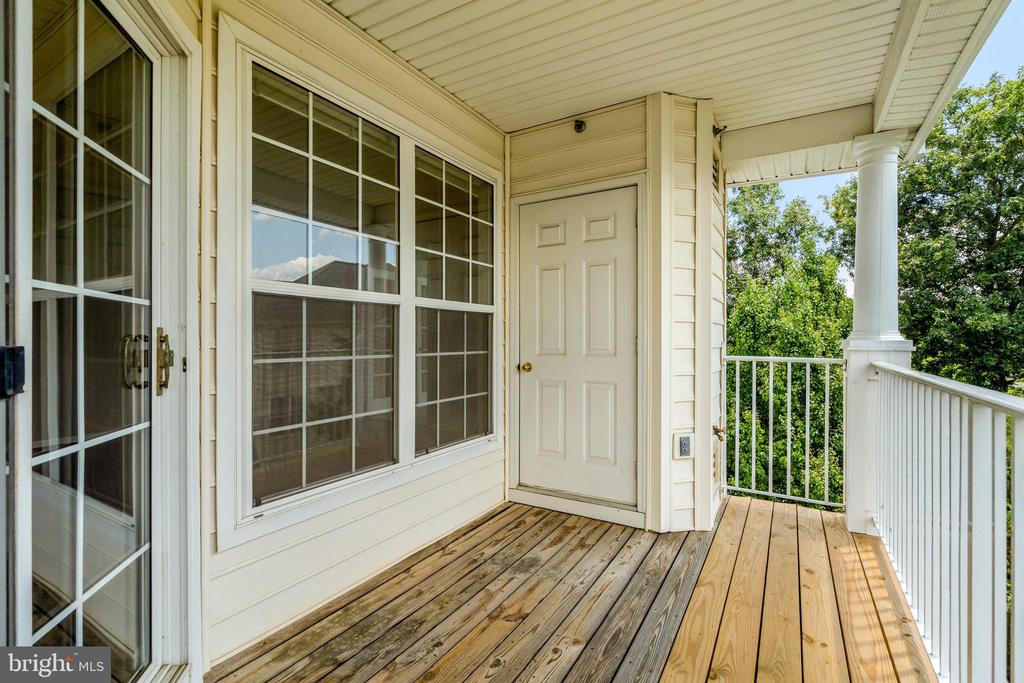 25280 Lake Shore Sq #304