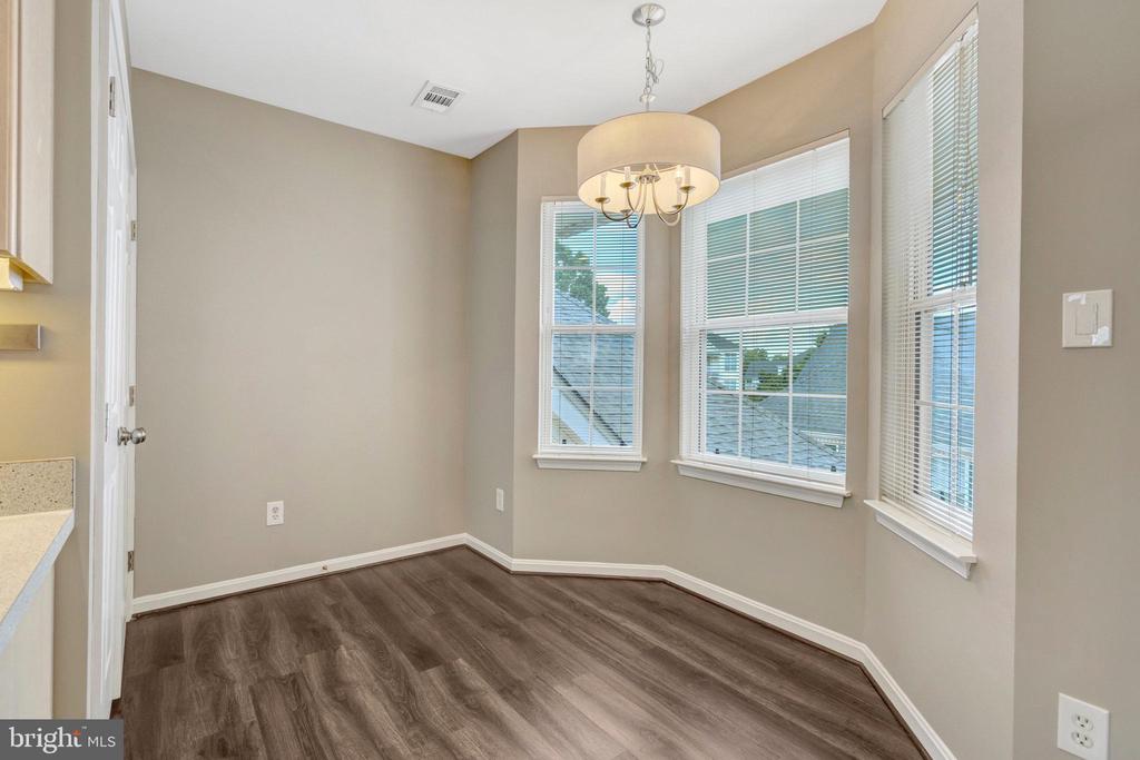 25280 Lake Shore Sq #304
