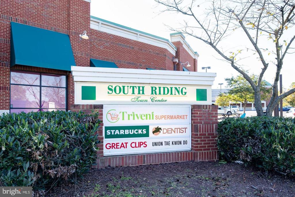 25280 Lake Shore Sq #304