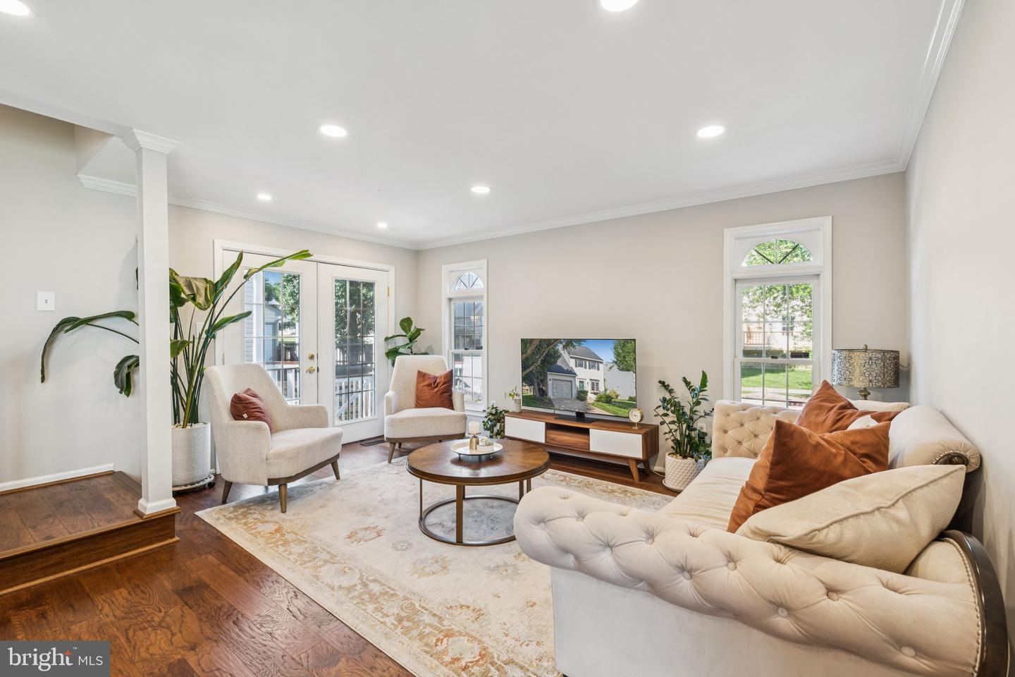 5 McCarty Ct