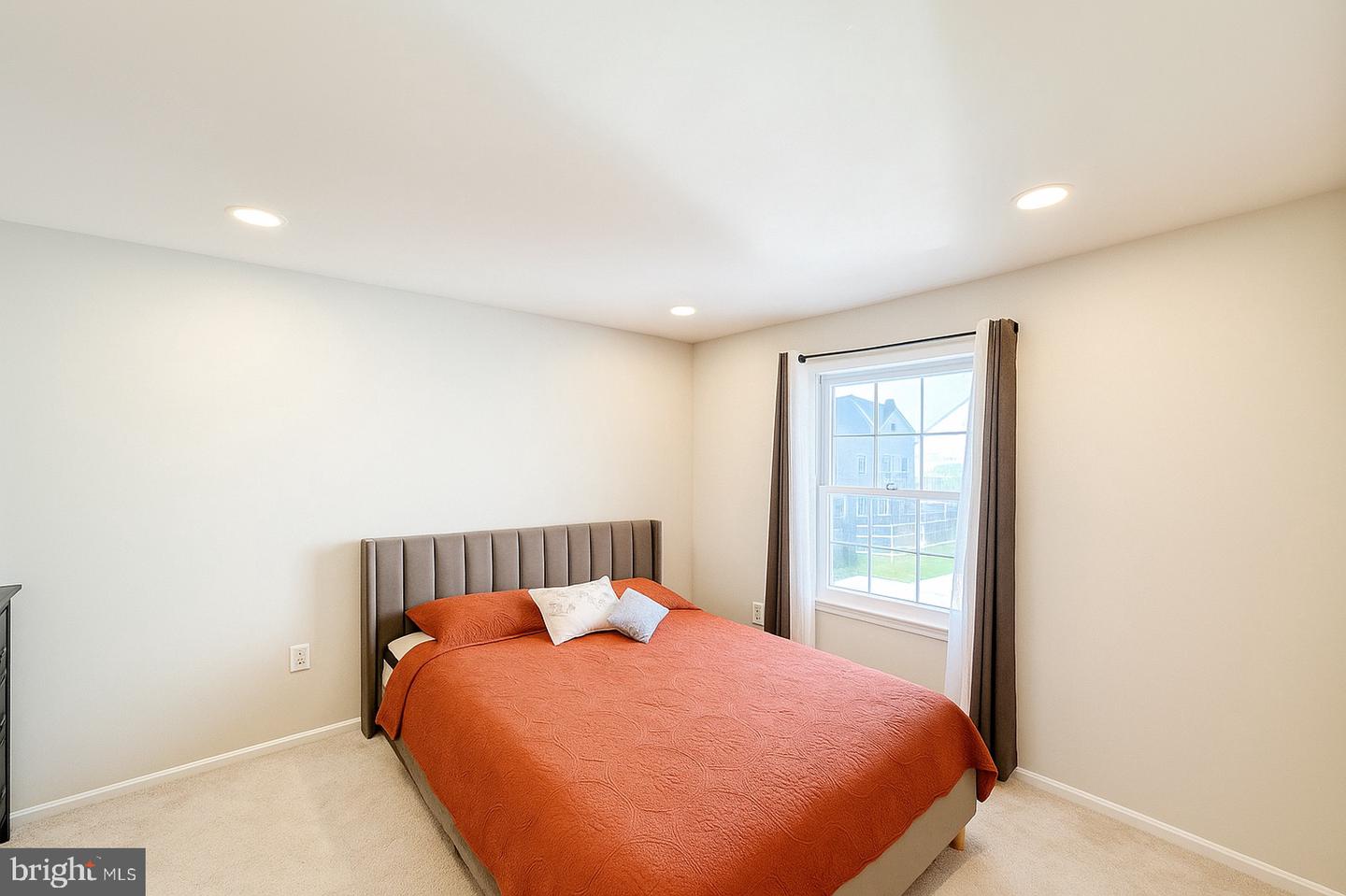 5 McCarty Ct