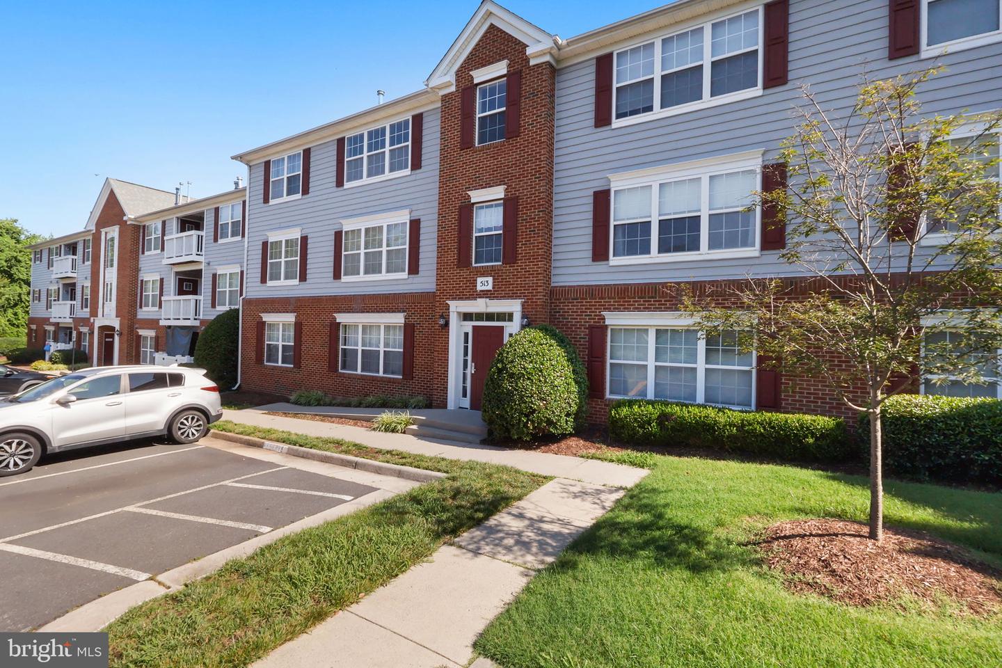 513 CONSTELLATION SQ SE #E