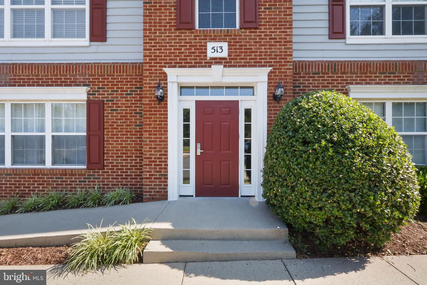 513 CONSTELLATION SQ SE #E