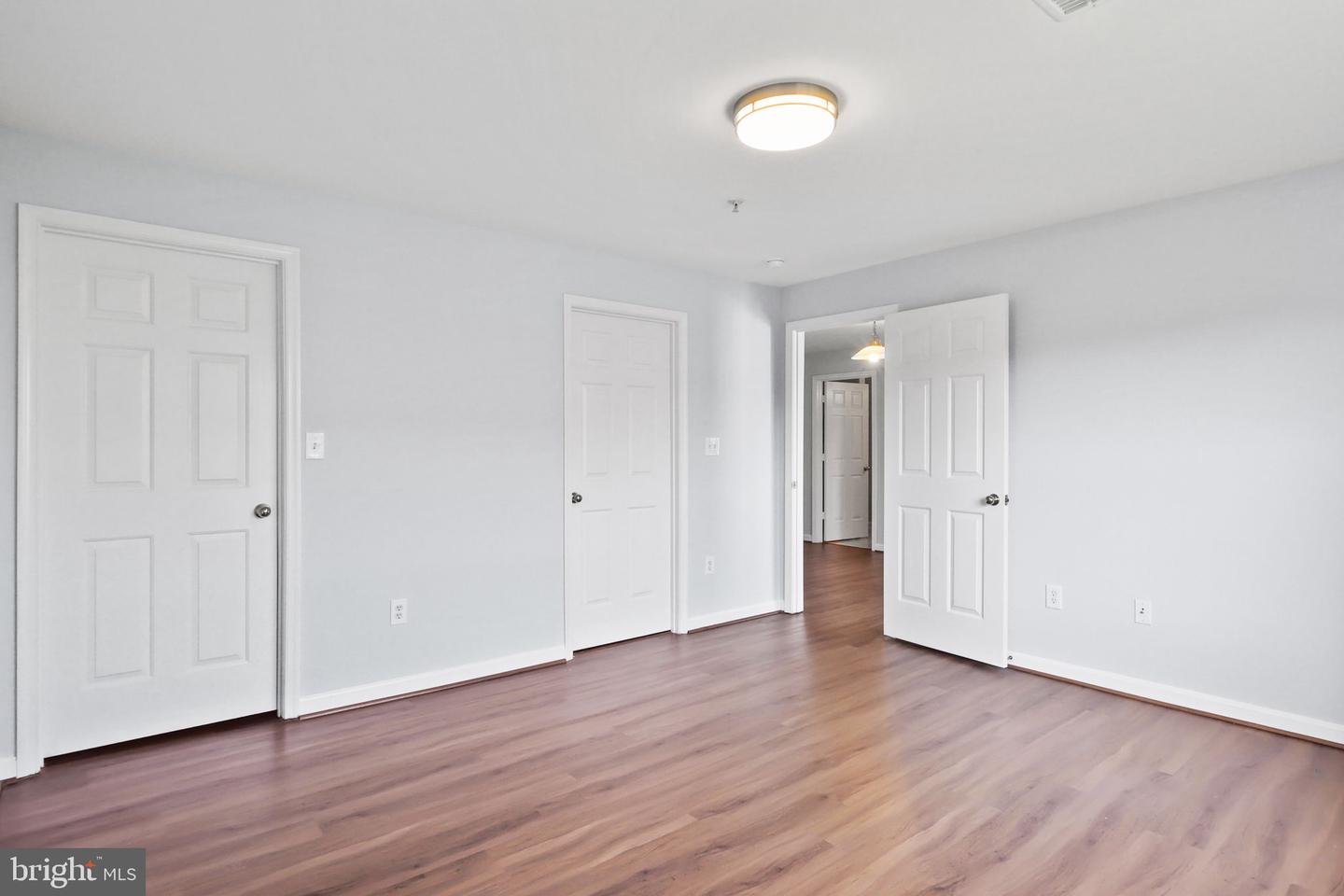 513 CONSTELLATION SQ SE #E