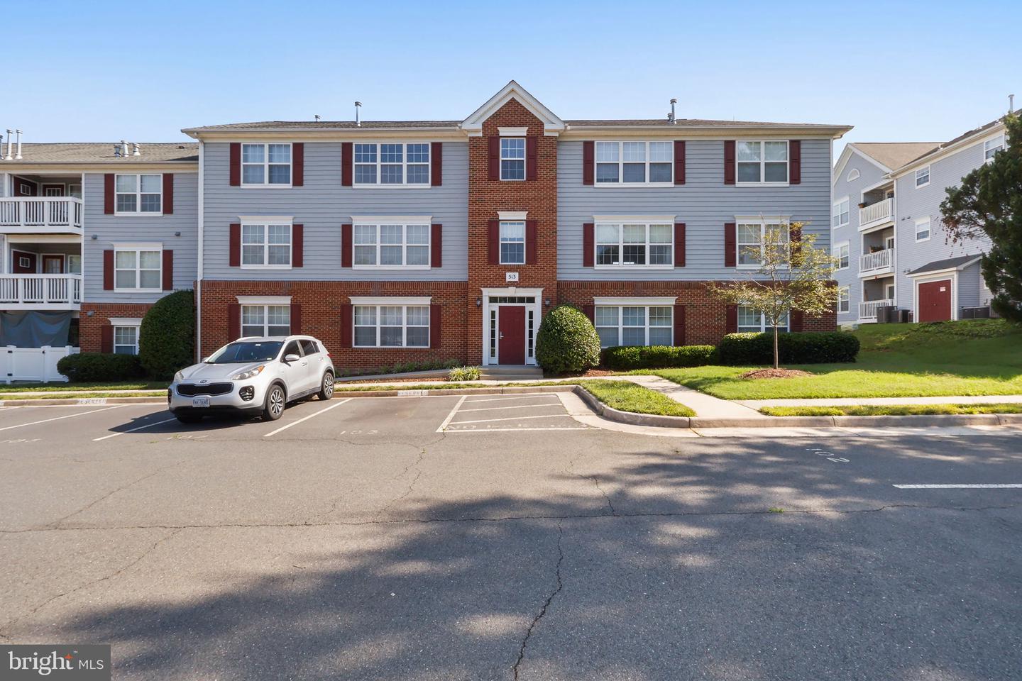 513 CONSTELLATION SQ SE #E