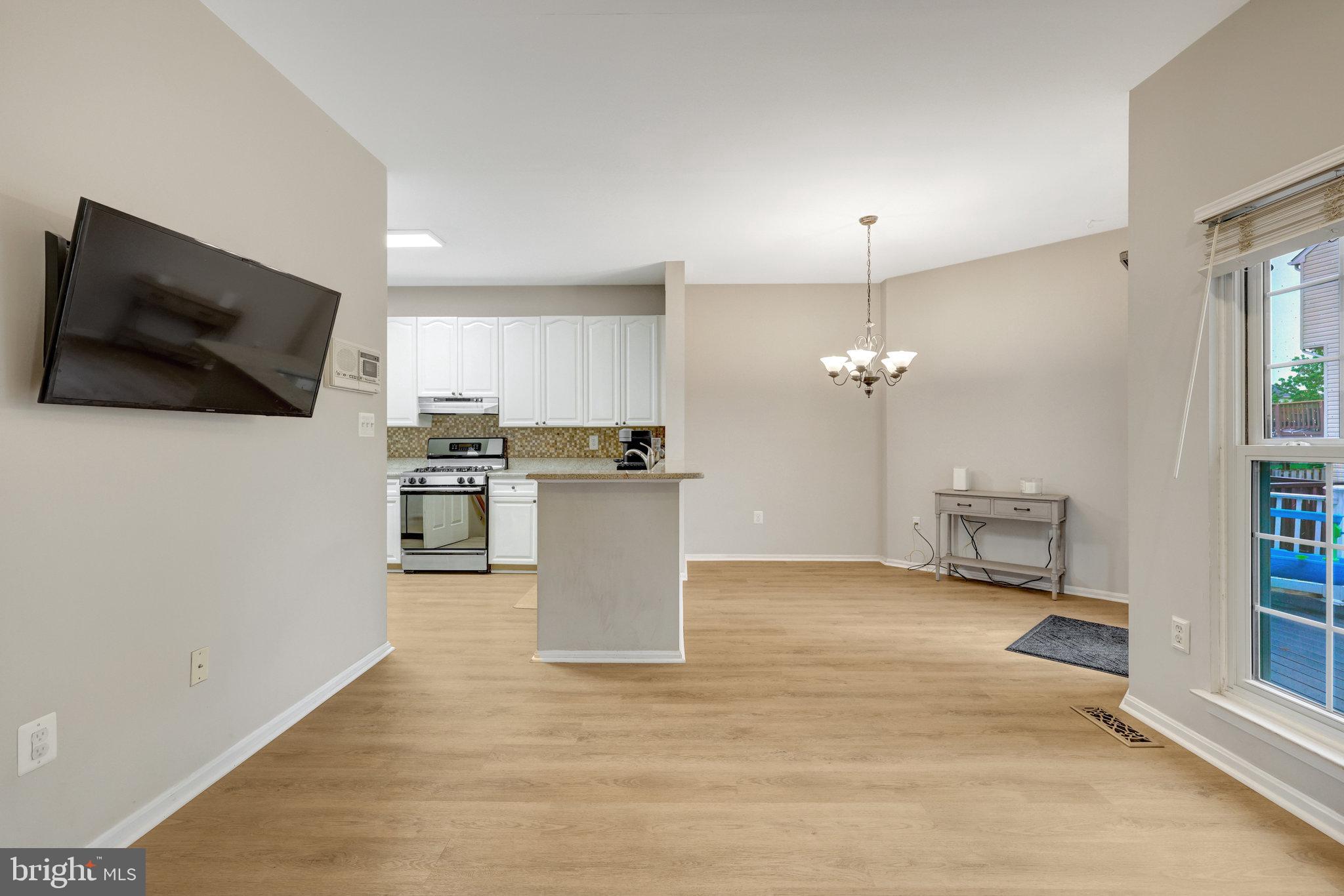 44115 Allderwood Ter