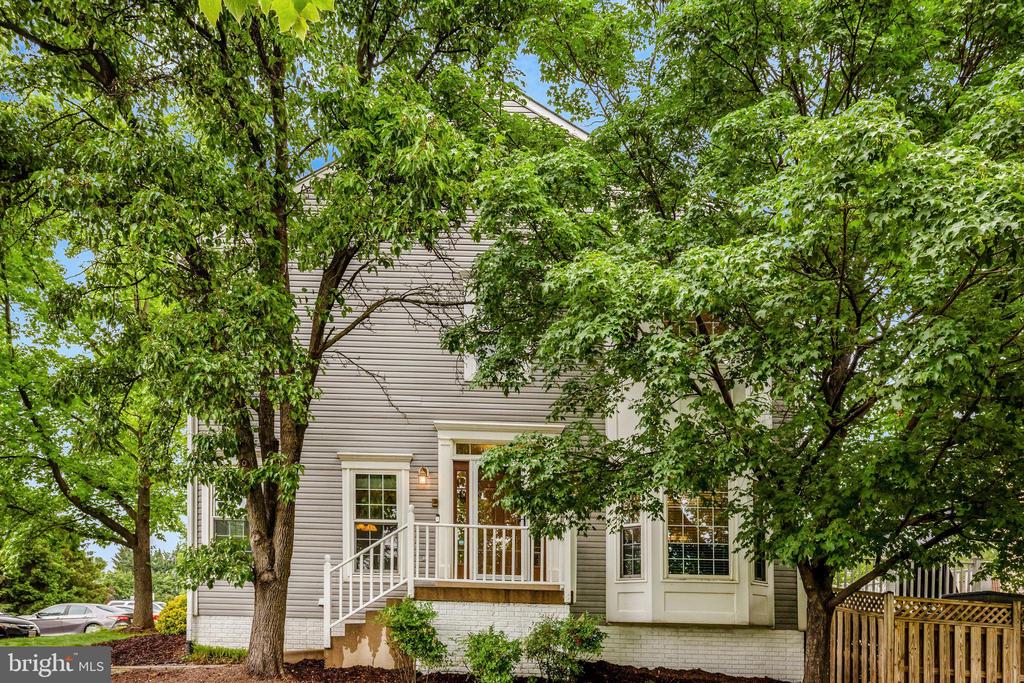 44115 Allderwood Ter