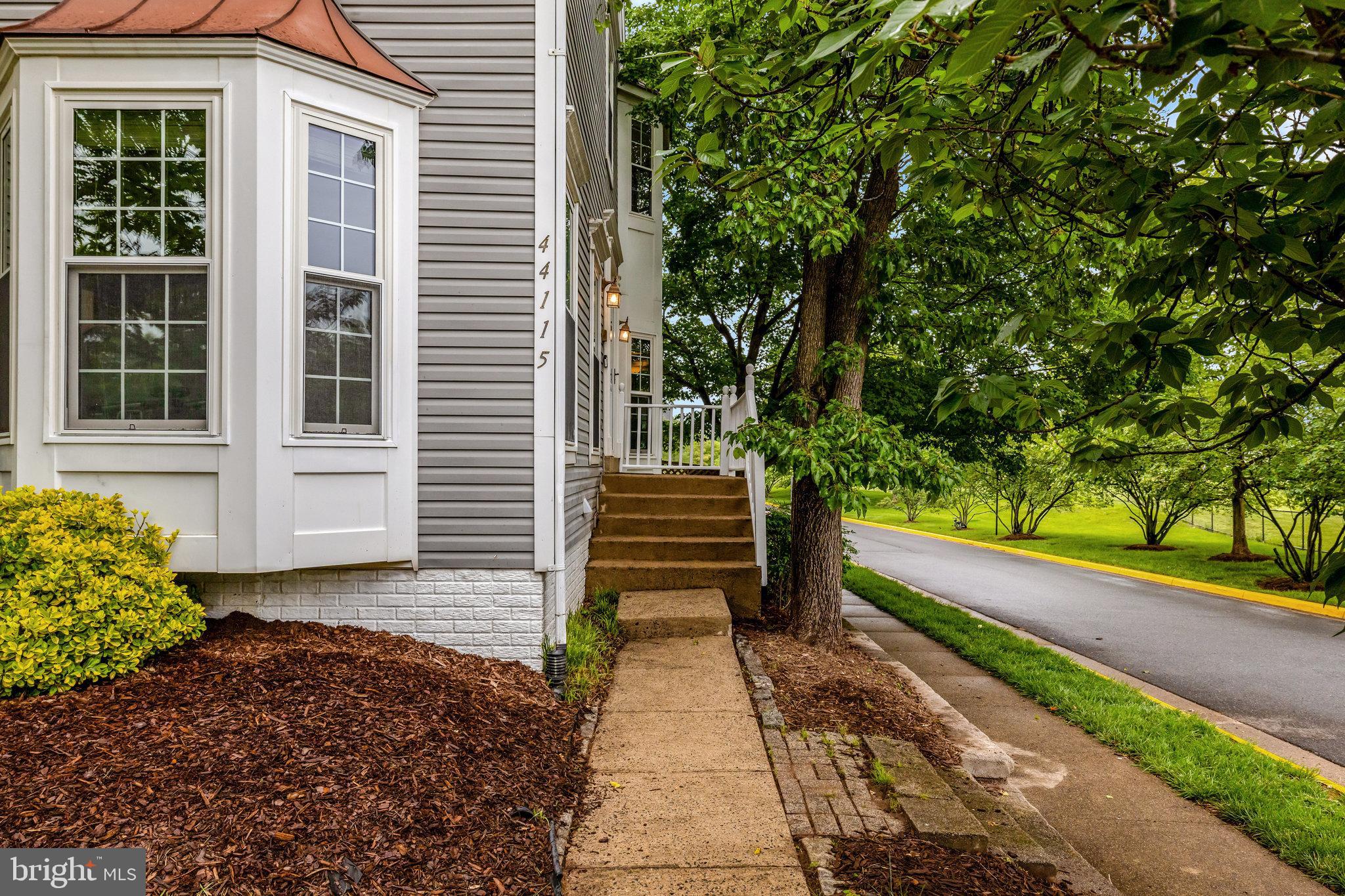 44115 Allderwood Ter