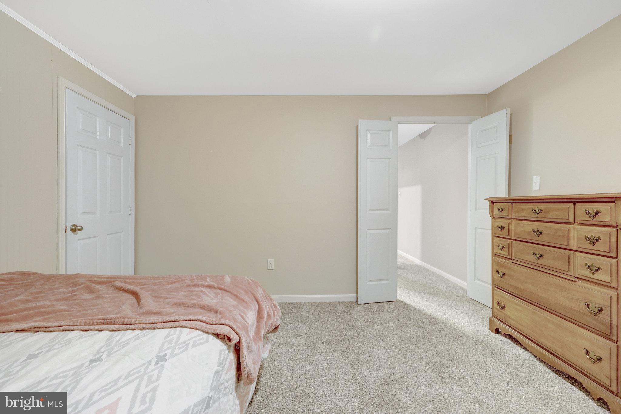 44115 Allderwood Ter