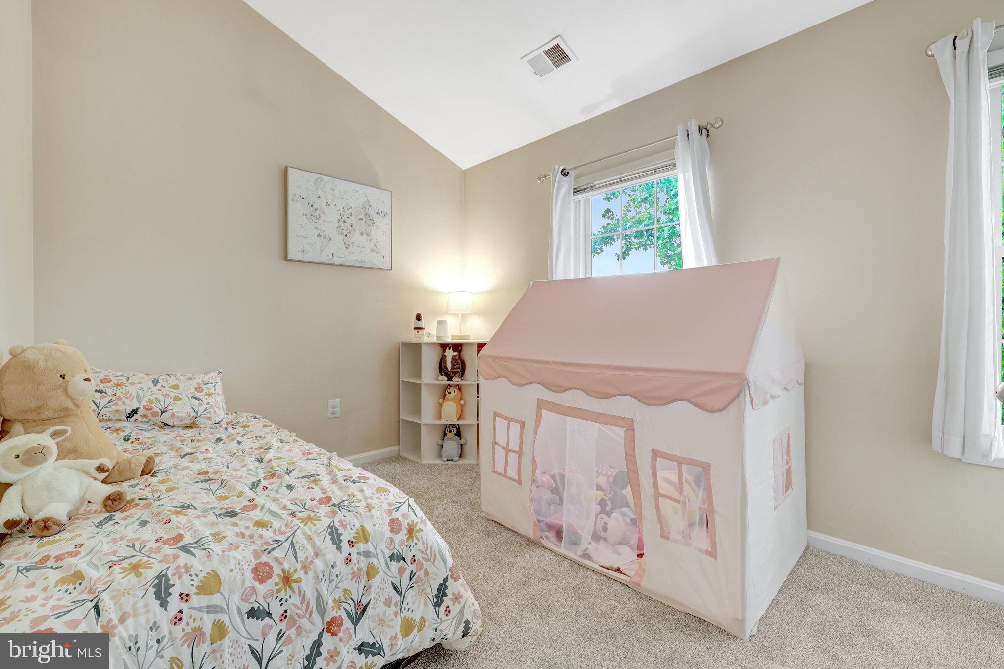 44115 Allderwood Ter